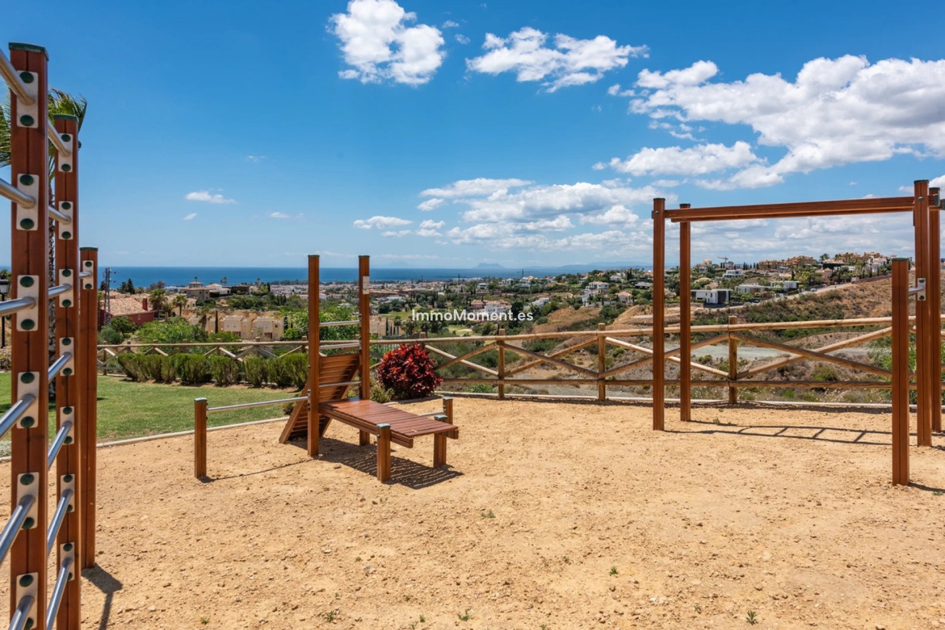 Resale - Apartment - Benahavís - Benahavís Centro