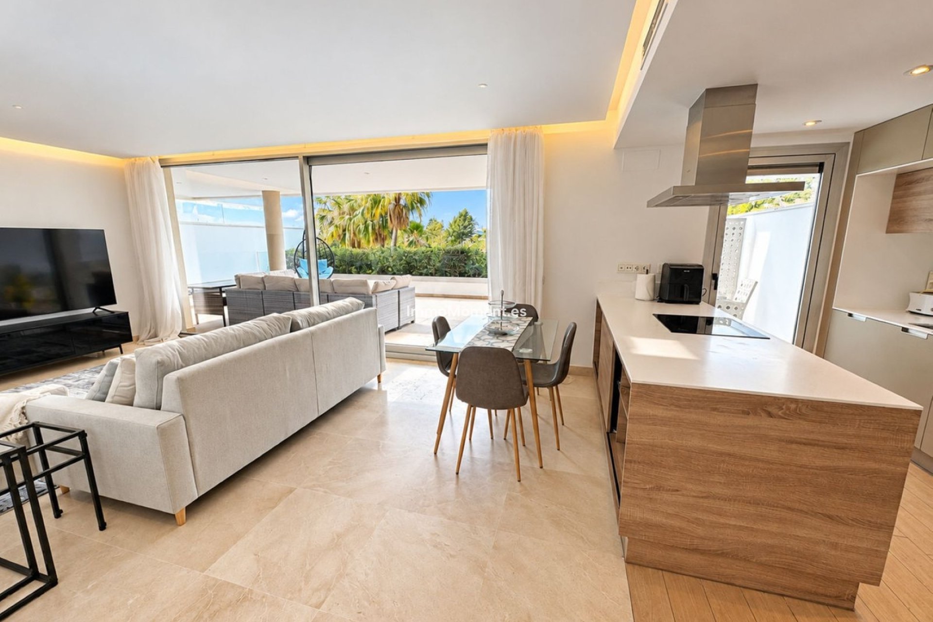 Resale - Apartment - Benahavís - Benahavís Centro