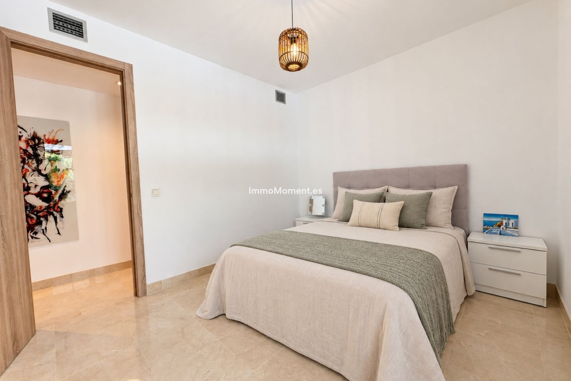 Resale - Apartment - Benahavís - Benahavís Centro