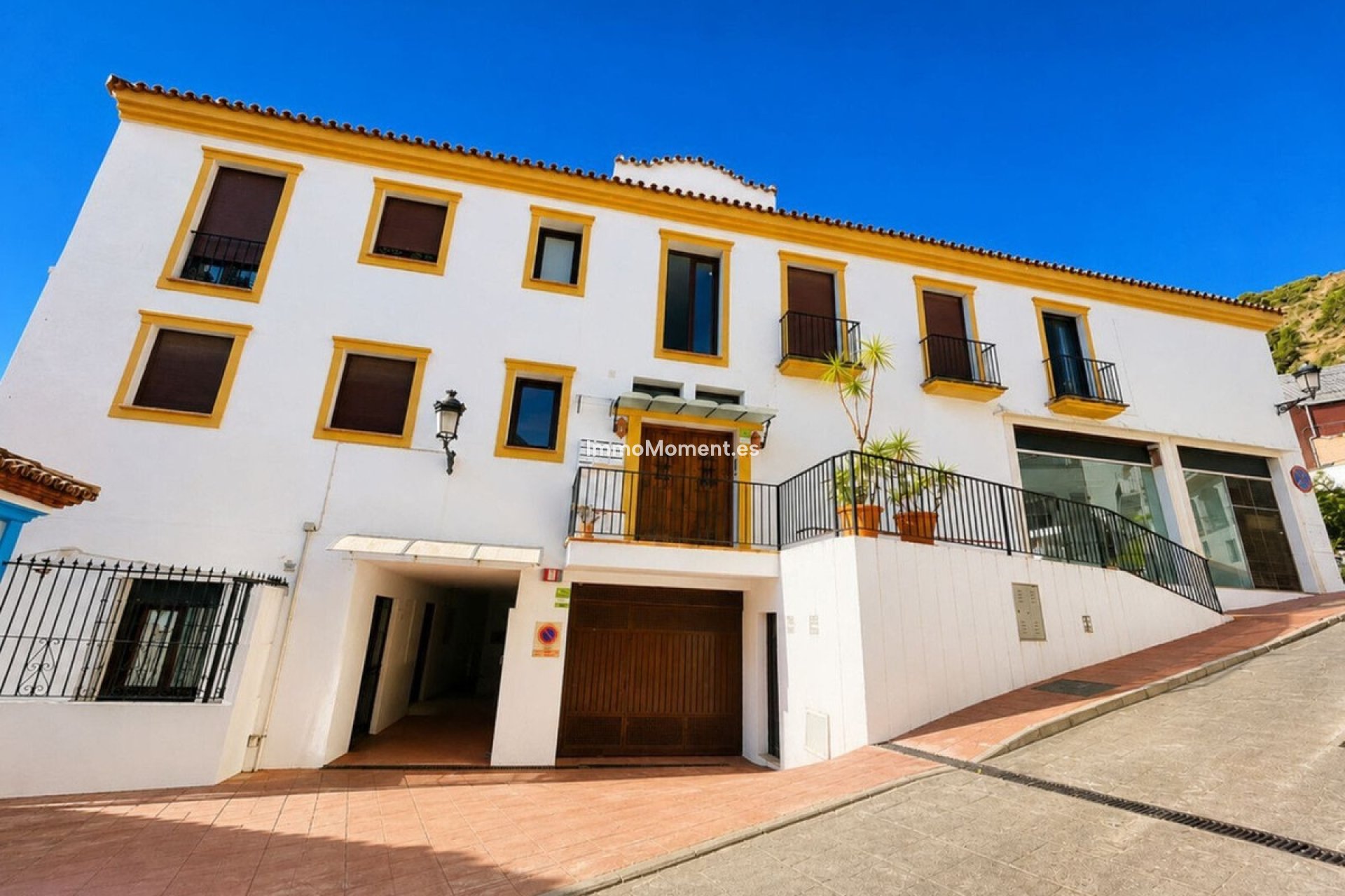 Resale - Apartment - Benahavís - Benahavís Centro