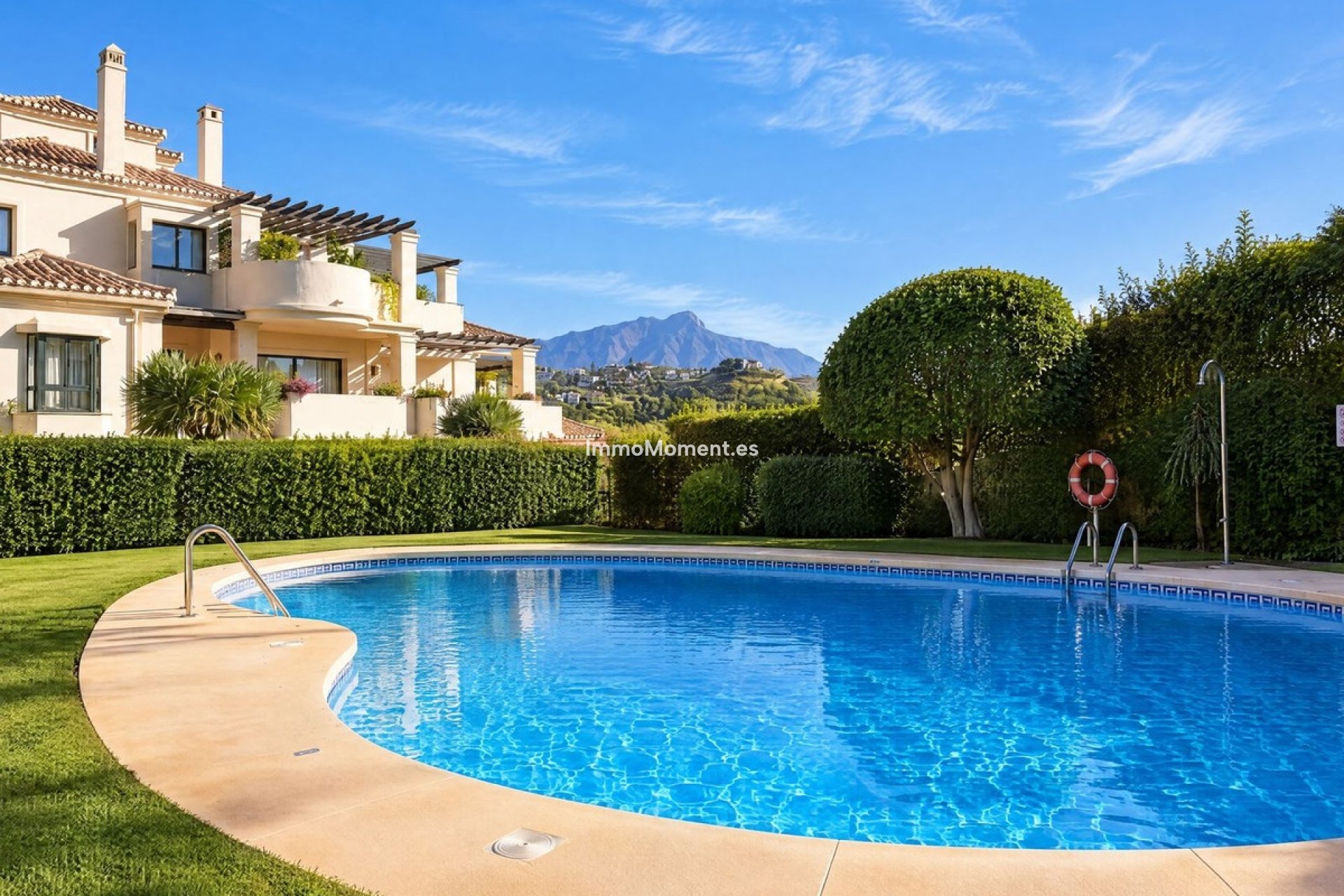Resale - Apartment - Benahavís - Benahavís Centro