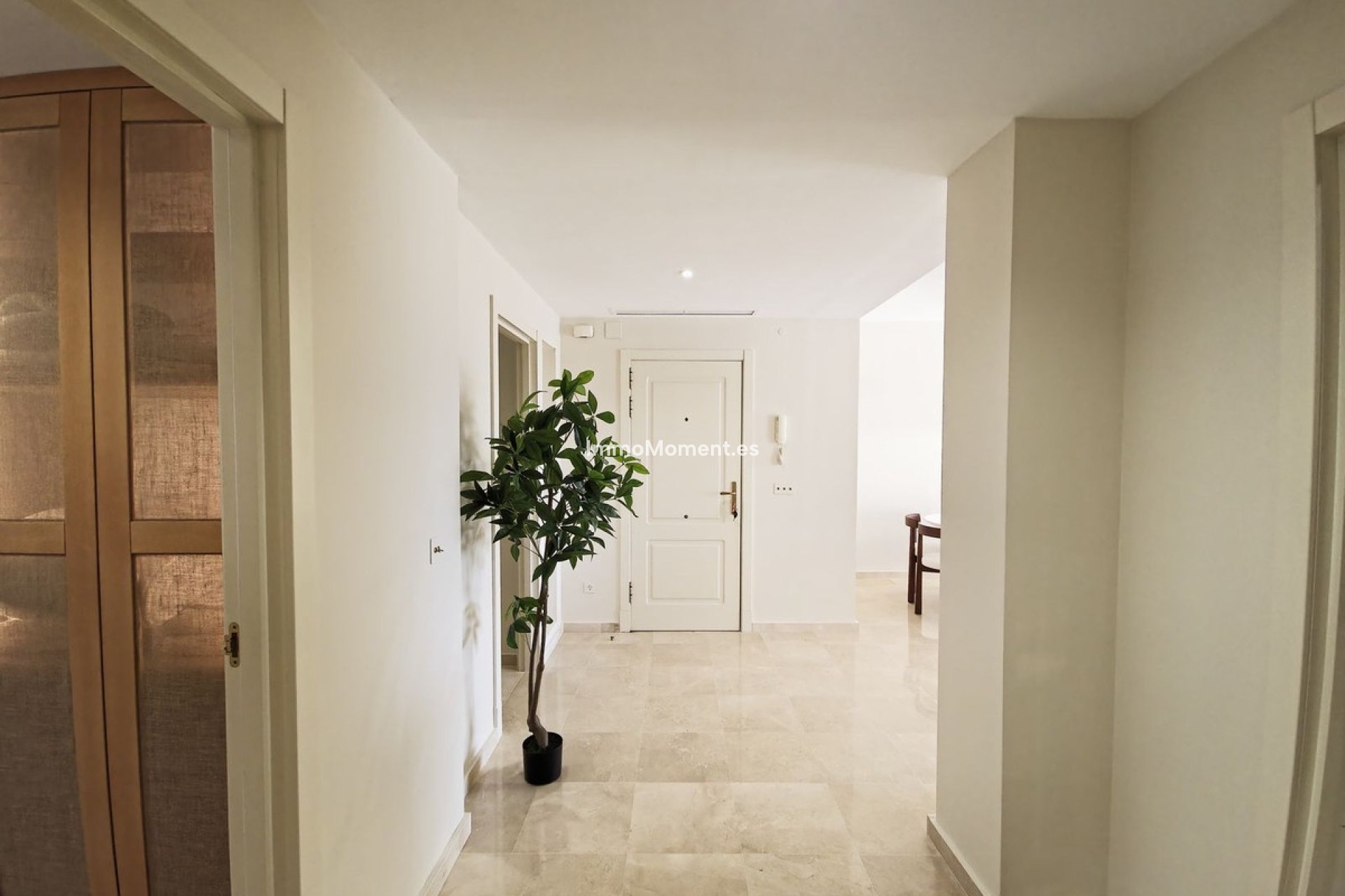 Resale - Apartment - Benahavís - Benahavís Centro