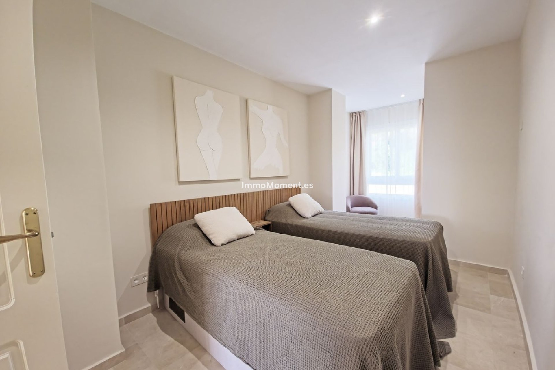 Resale - Apartment - Benahavís - Benahavís Centro