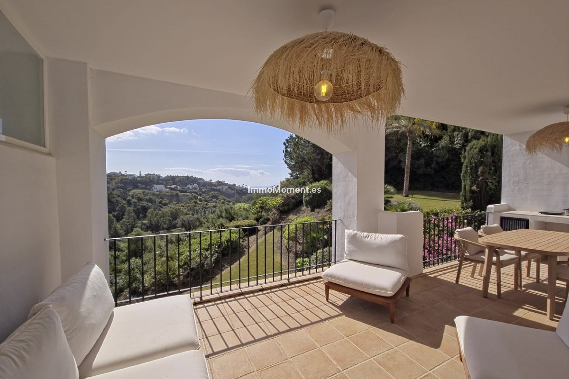 Resale - Apartment - Benahavís - Benahavís Centro