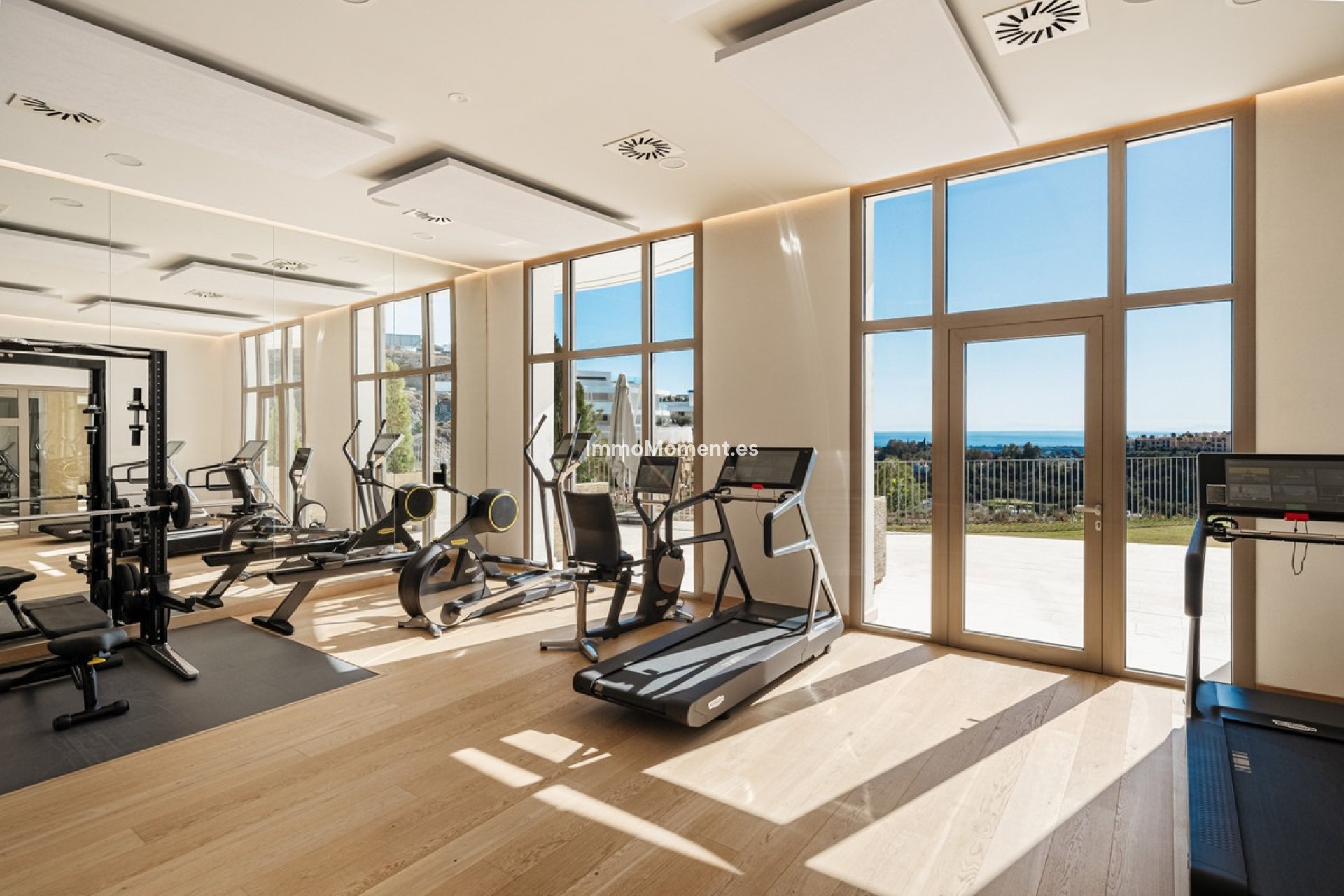 Resale - Apartment - Benahavís - Benahavís Centro