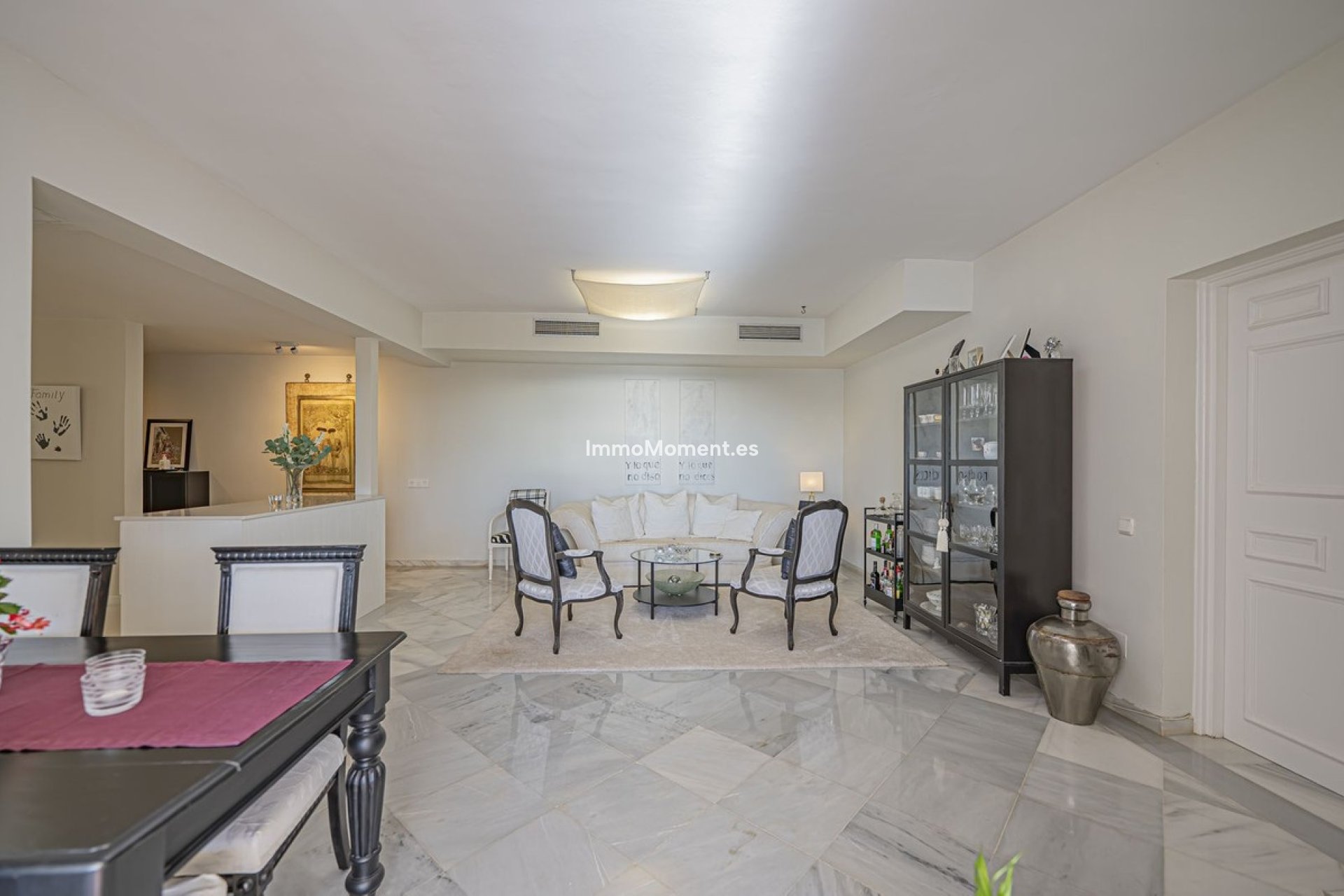 Resale - Apartment - Benahavís - Benahavís Centro