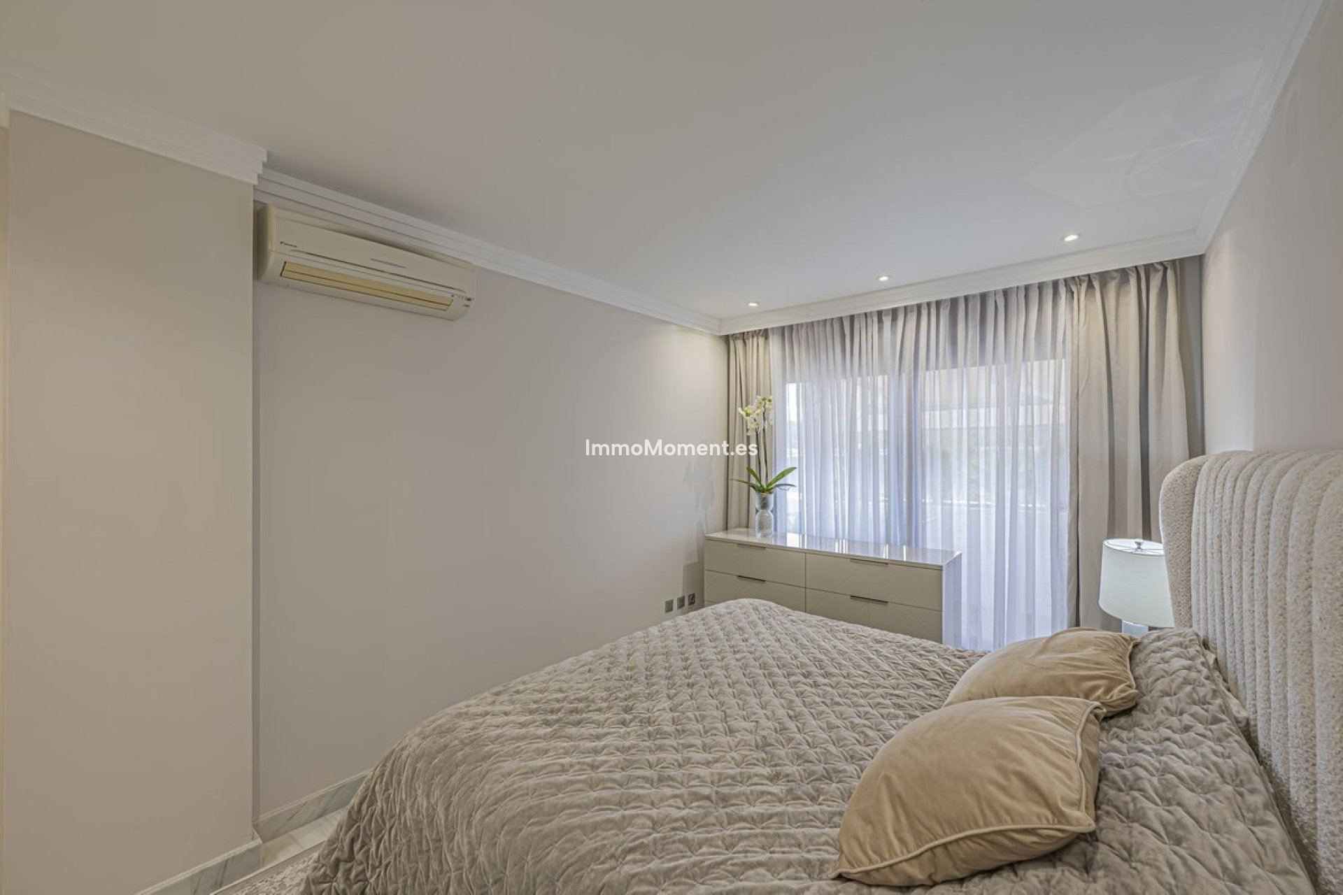 Resale - Apartment - Benahavís - Benahavís Centro