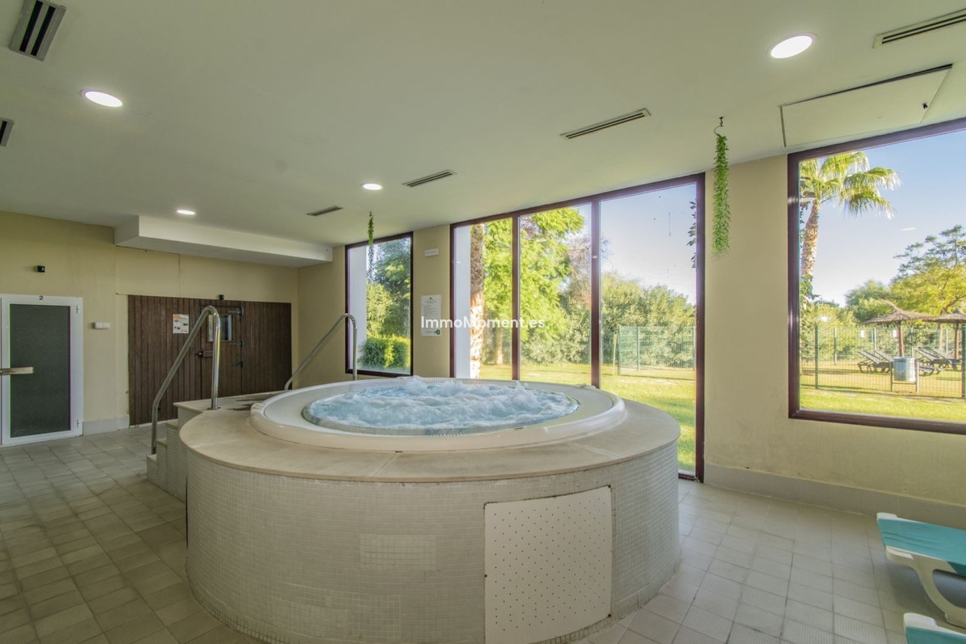 Resale - Apartment - Benahavís - Benahavís Centro