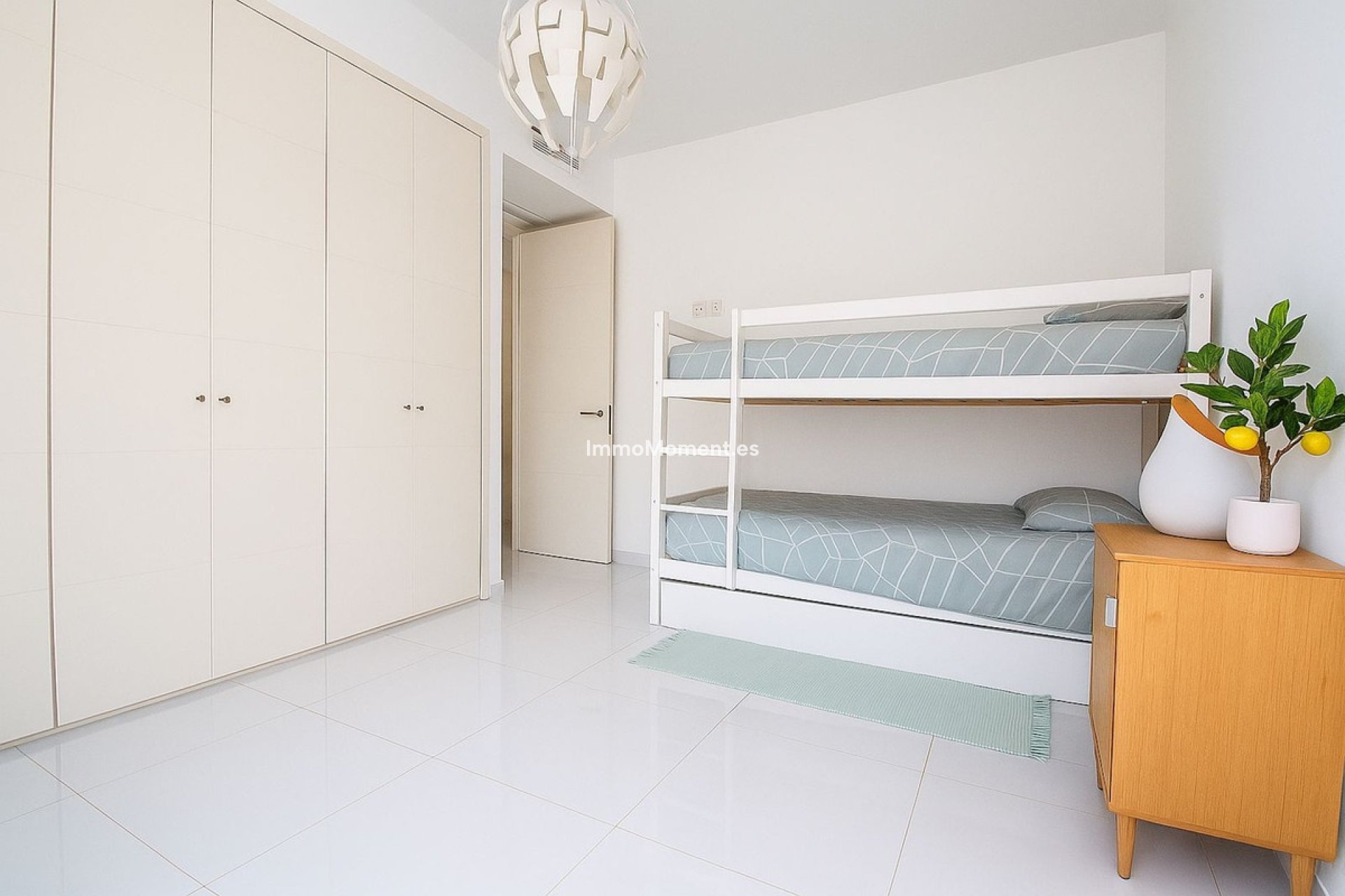 Resale - Apartment - Benahavís - Benahavís Centro