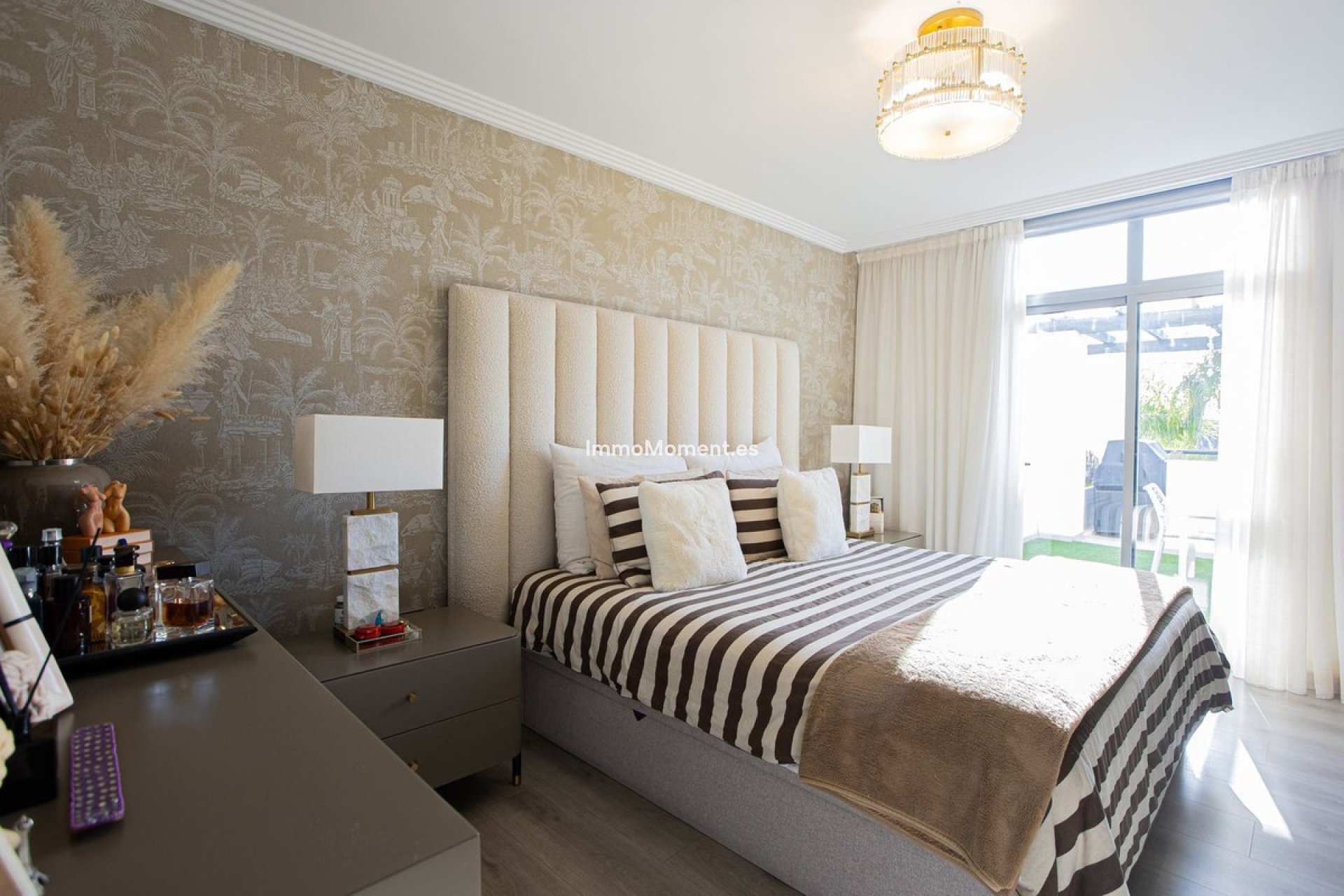 Resale - Apartment - Benahavís - Benahavís Centro