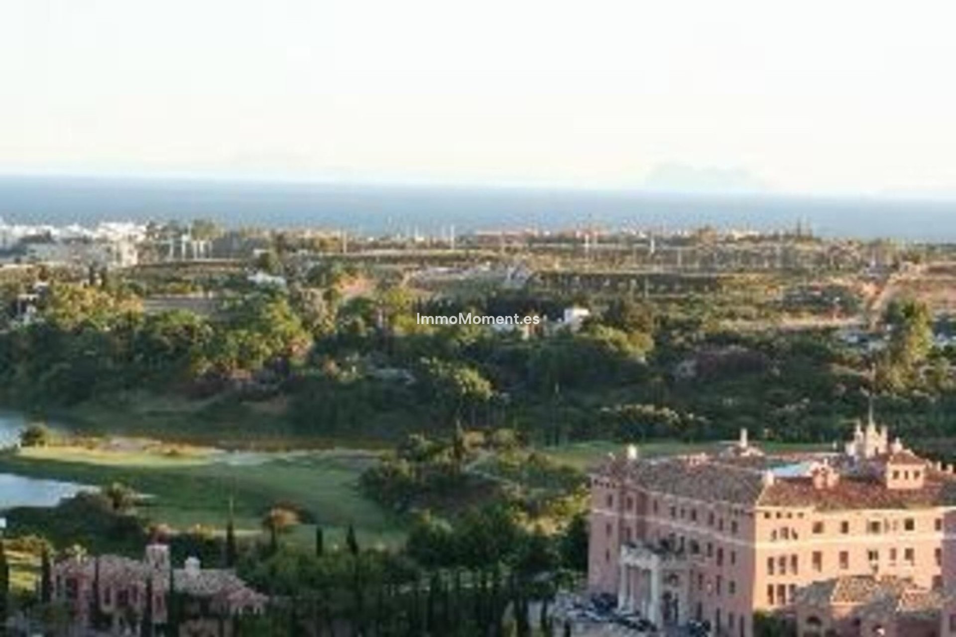 Resale - Apartment - Benahavís - Benahavís Centro