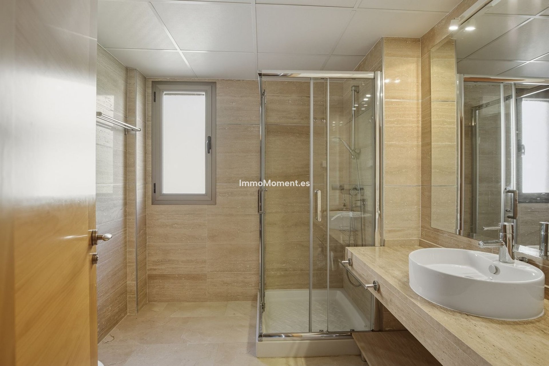 Resale - Apartment - Benahavís - Benahavís Centro