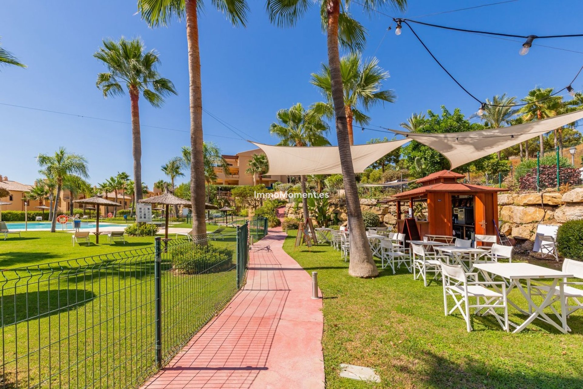 Resale - Apartment - Benahavís - Benahavís Centro