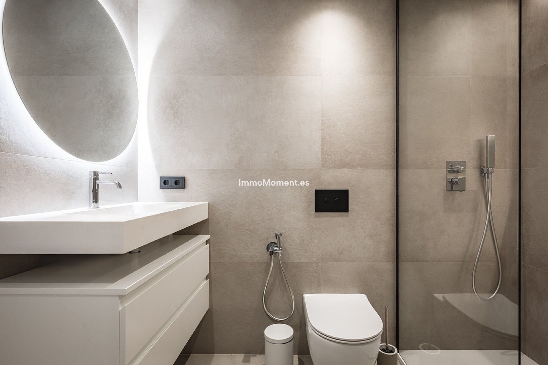 Resale - Apartment - Benahavís - Benahavís Centro