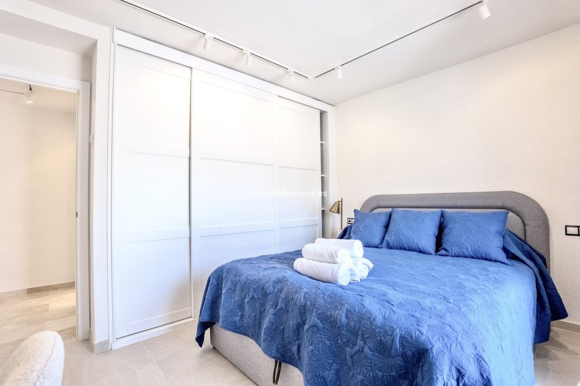 Resale - Apartment - Benahavís - Benahavís Centro