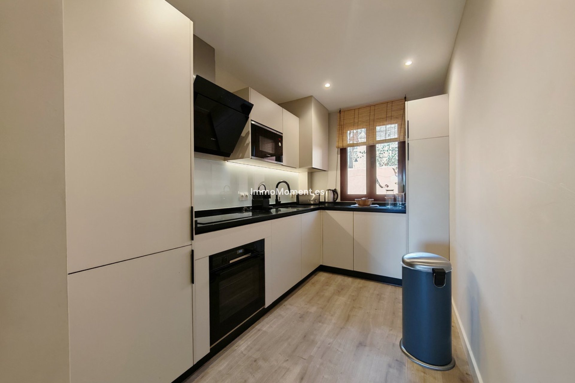 Resale - Apartment - Benahavís - Benahavís Centro