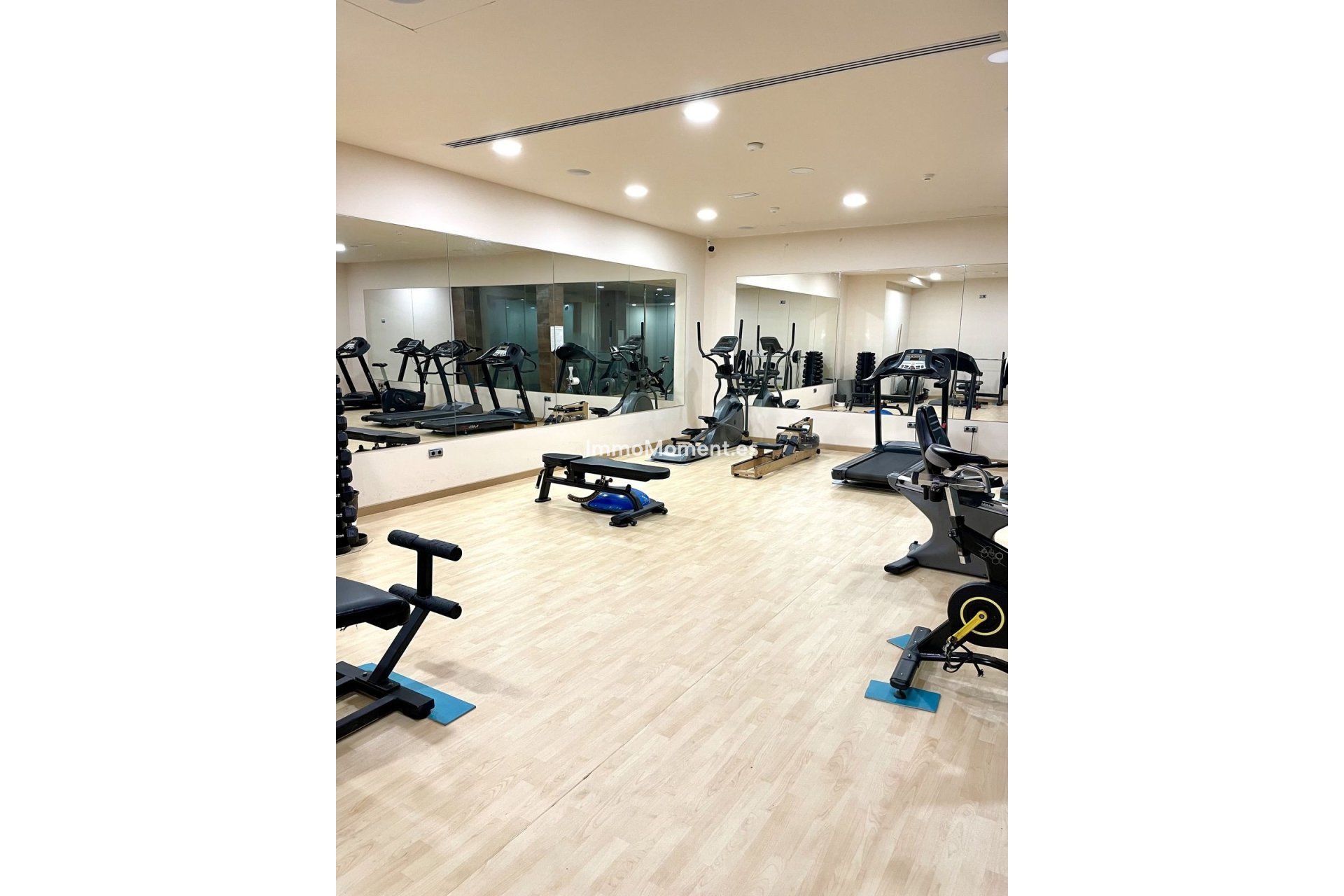 Resale - Apartment - Benahavís - Benahavís Centro