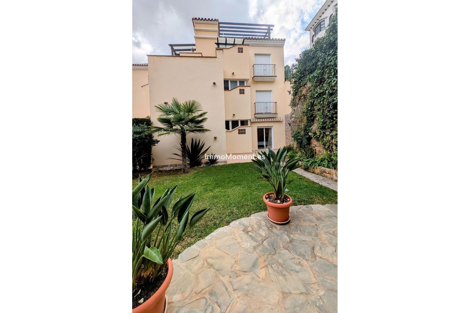 Resale - Apartment - Benahavís - Benahavís Centro
