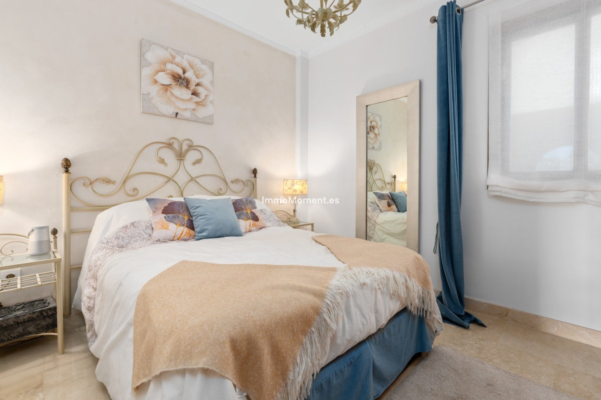 Resale - Apartment - Benahavís - Benahavís Centro