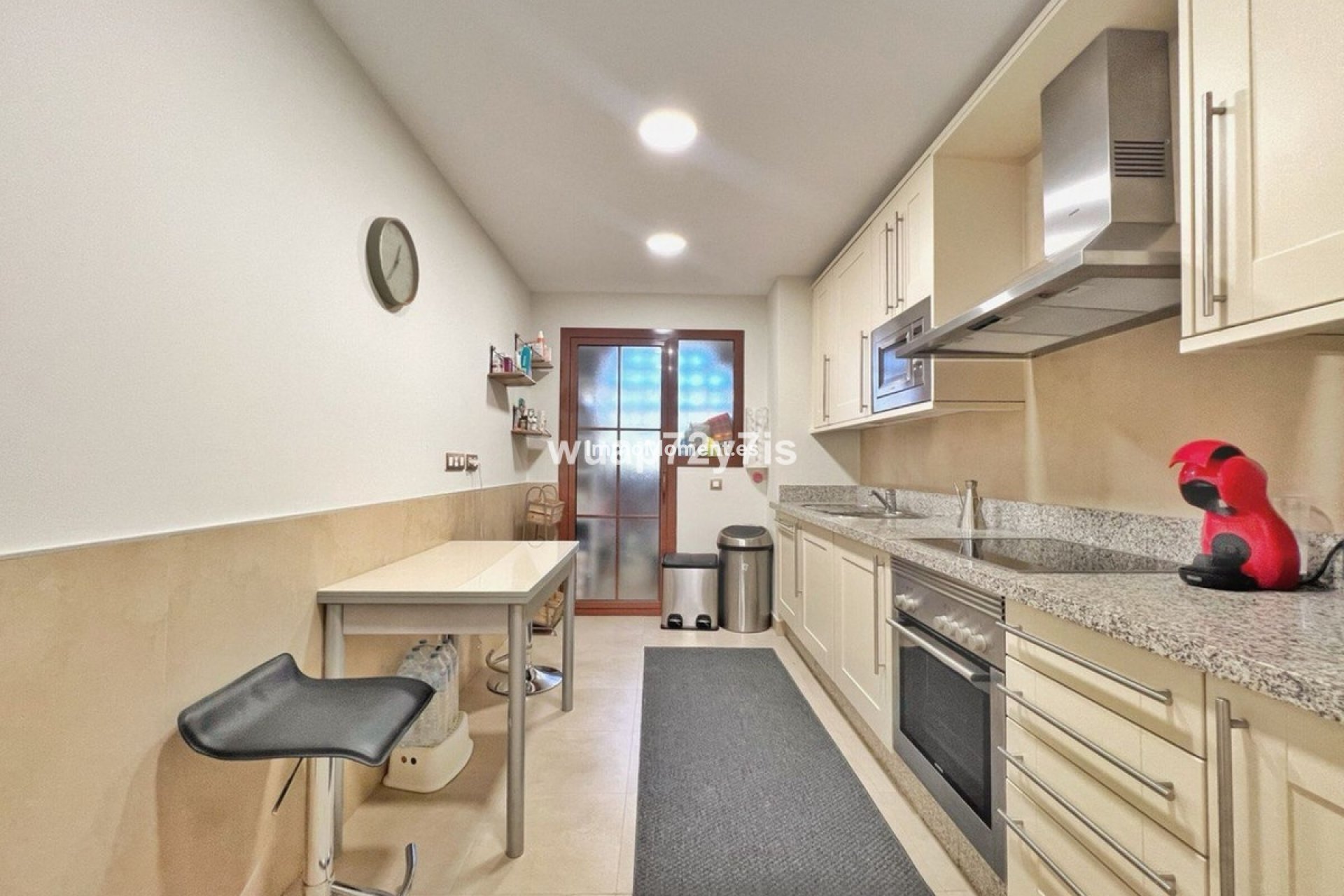 Resale - Apartment - Benahavís - Benahavís Centro