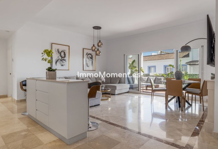 Resale - Apartment - Benahavís - Benahavís Centro