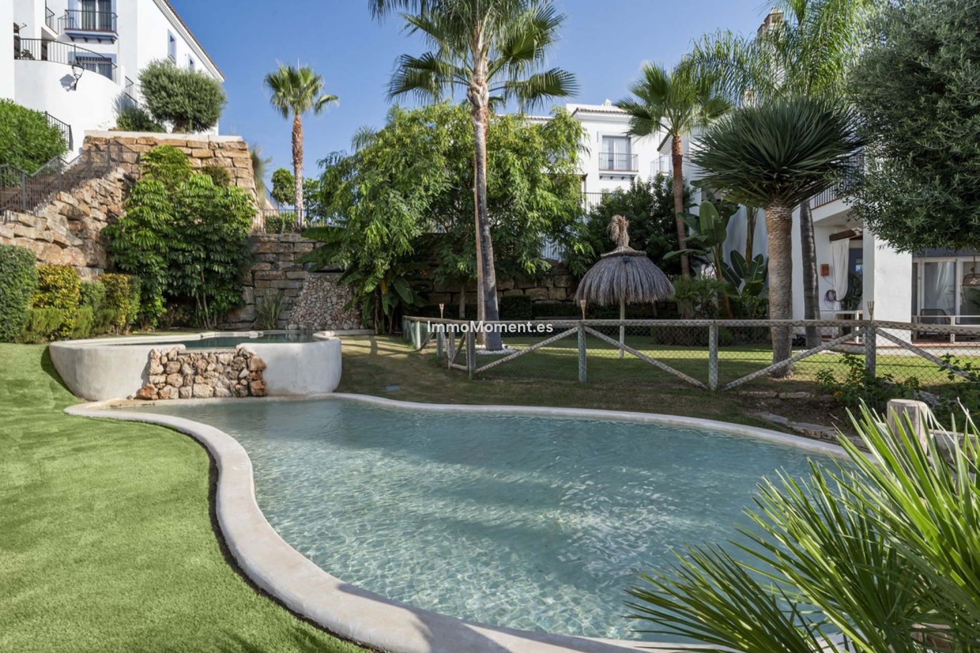 Resale - Apartment - Benahavís - Benahavís Centro