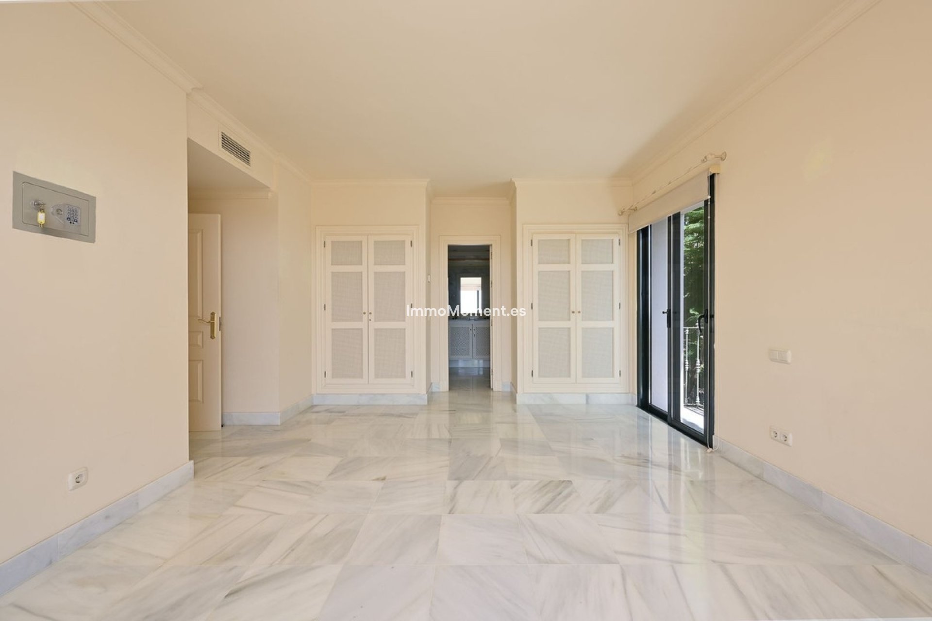 Resale - Apartment - Benahavís - Benahavís Centro