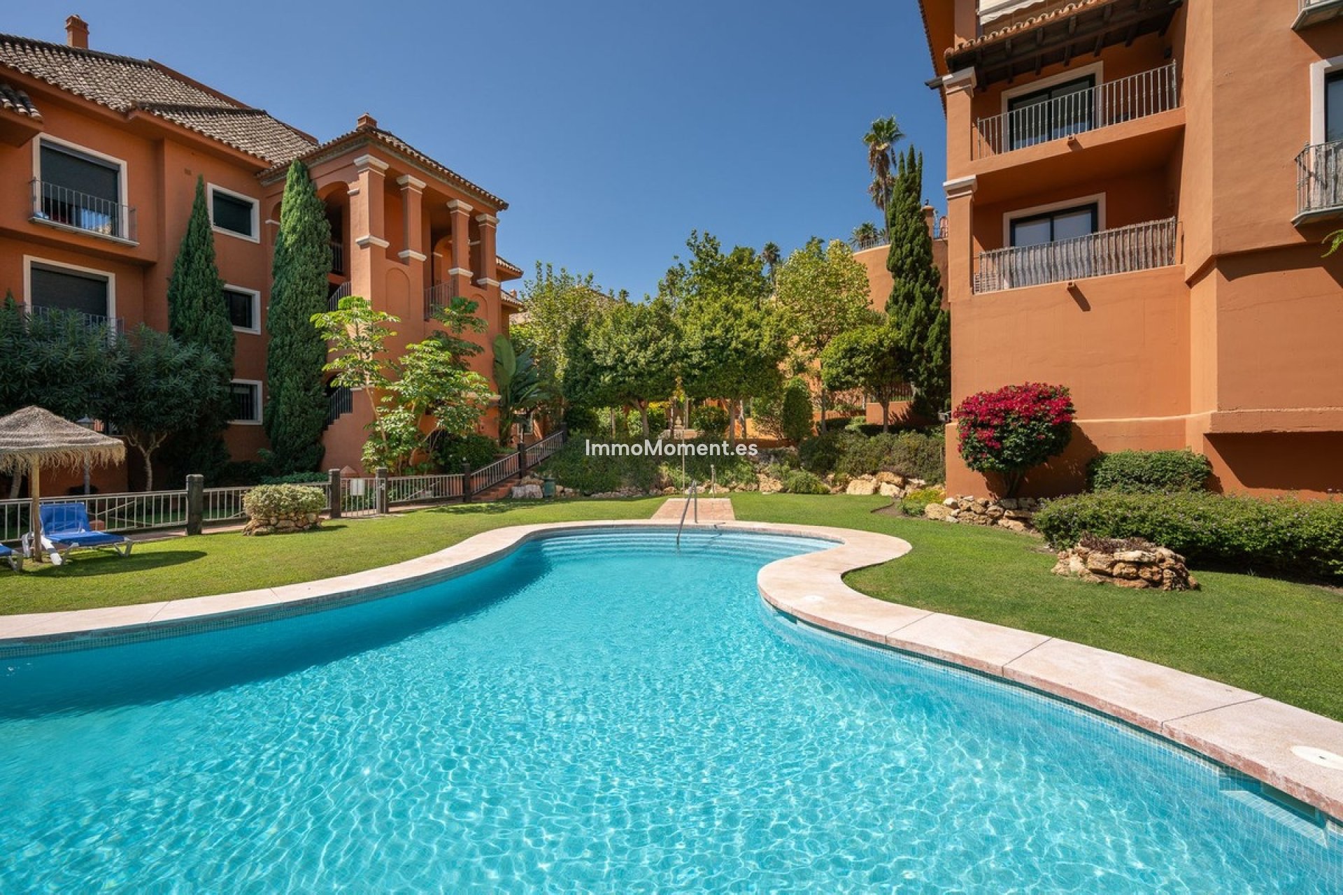 Resale - Apartment - Benahavís - Benahavís Centro