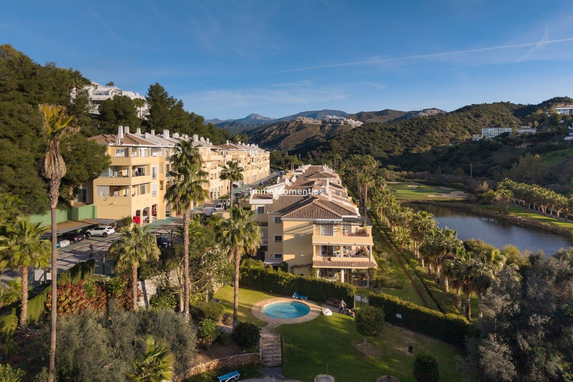 Resale - Apartment - Benahavís - Benahavís Centro