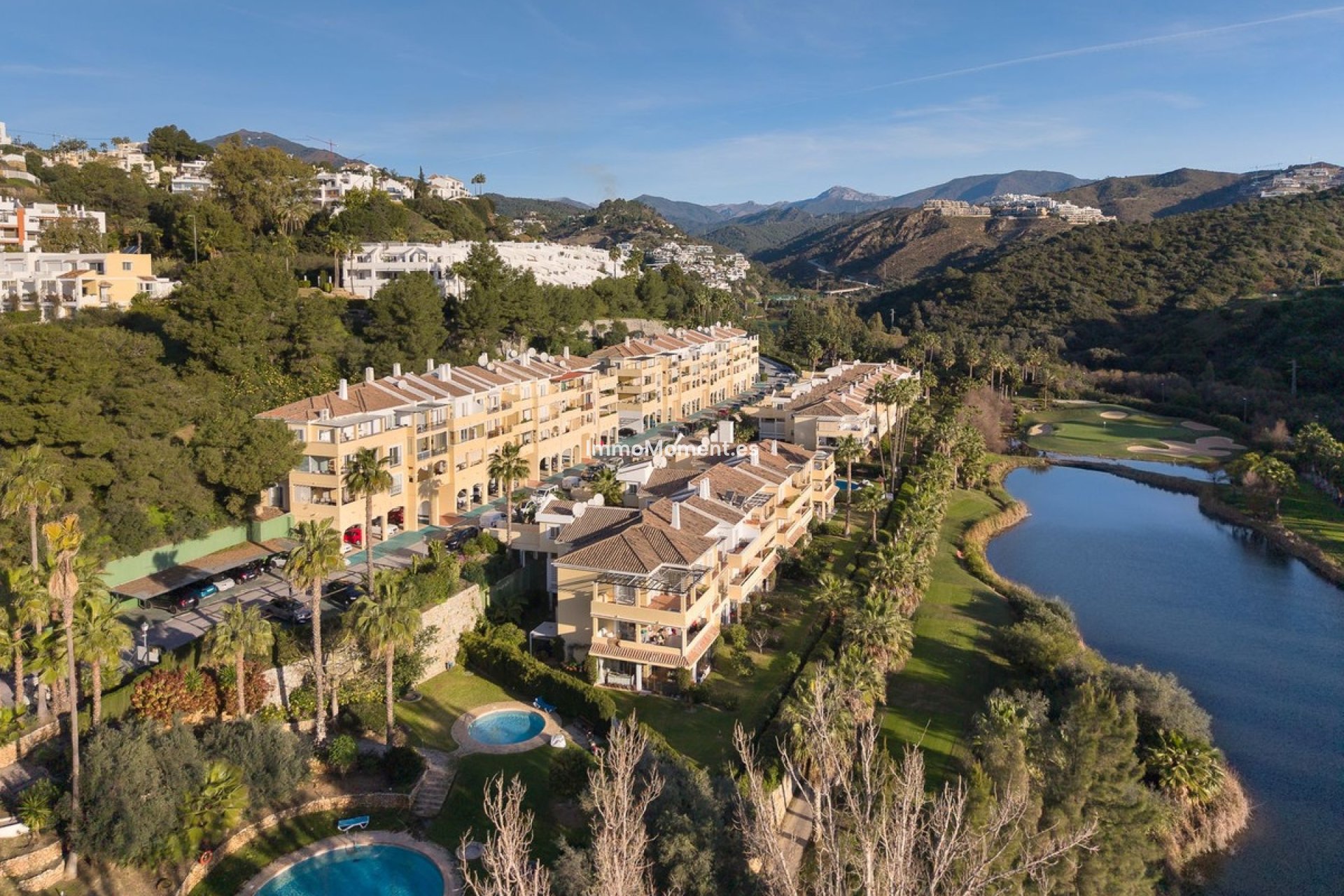 Resale - Apartment - Benahavís - Benahavís Centro