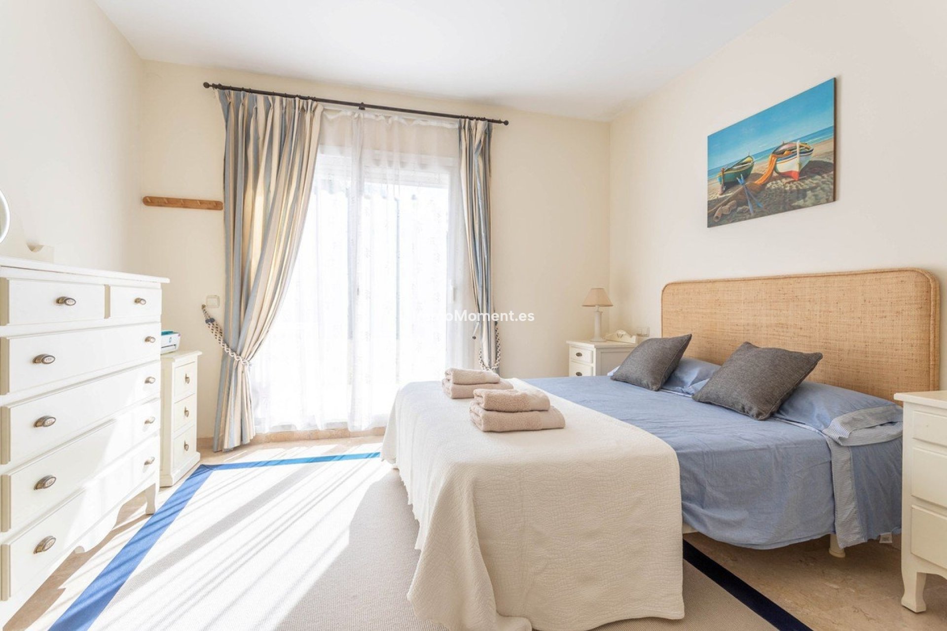 Resale - Apartment - Benahavís - Benahavís Centro