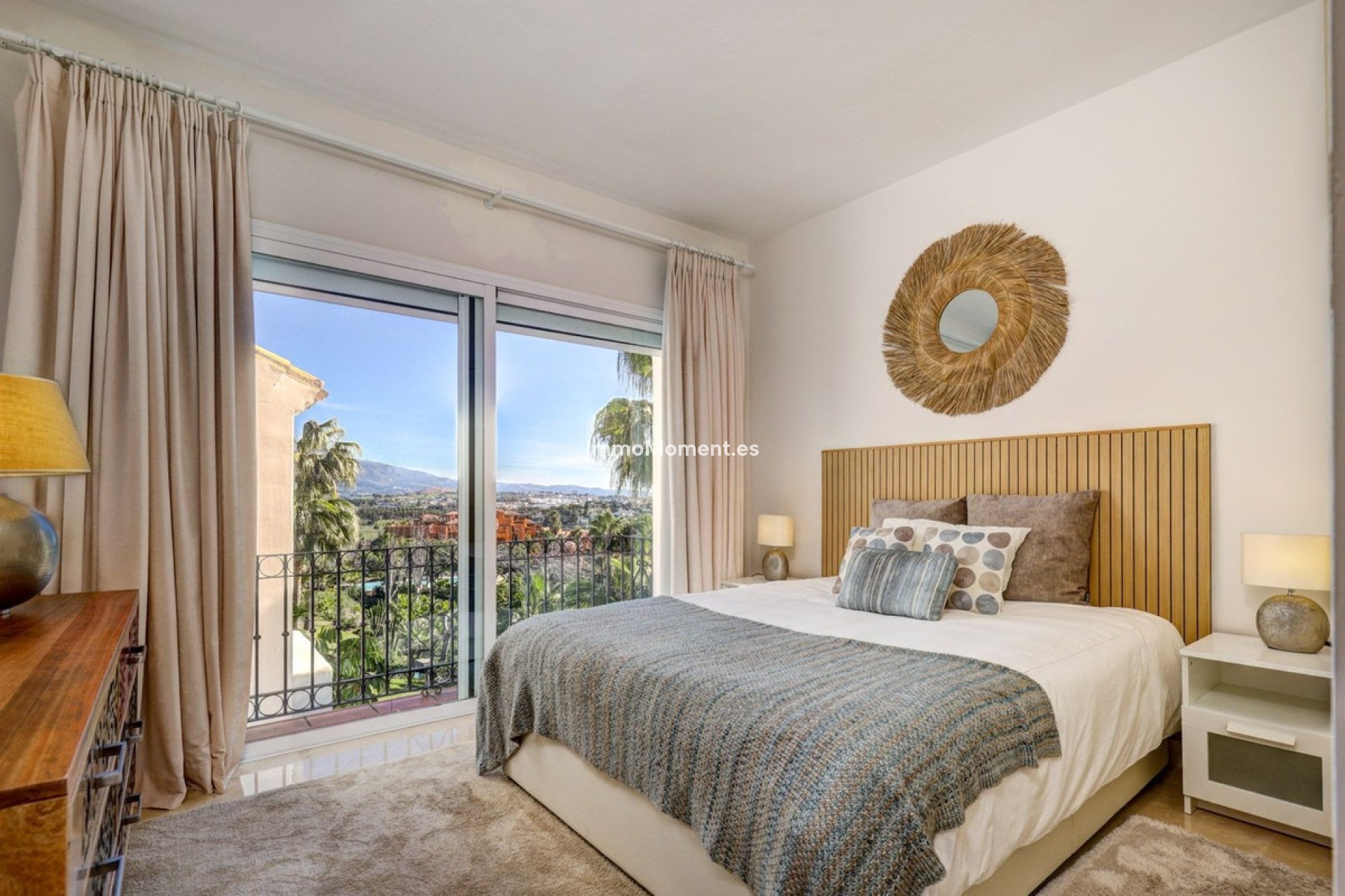 Resale - Apartment - Benahavís - Benahavís Centro