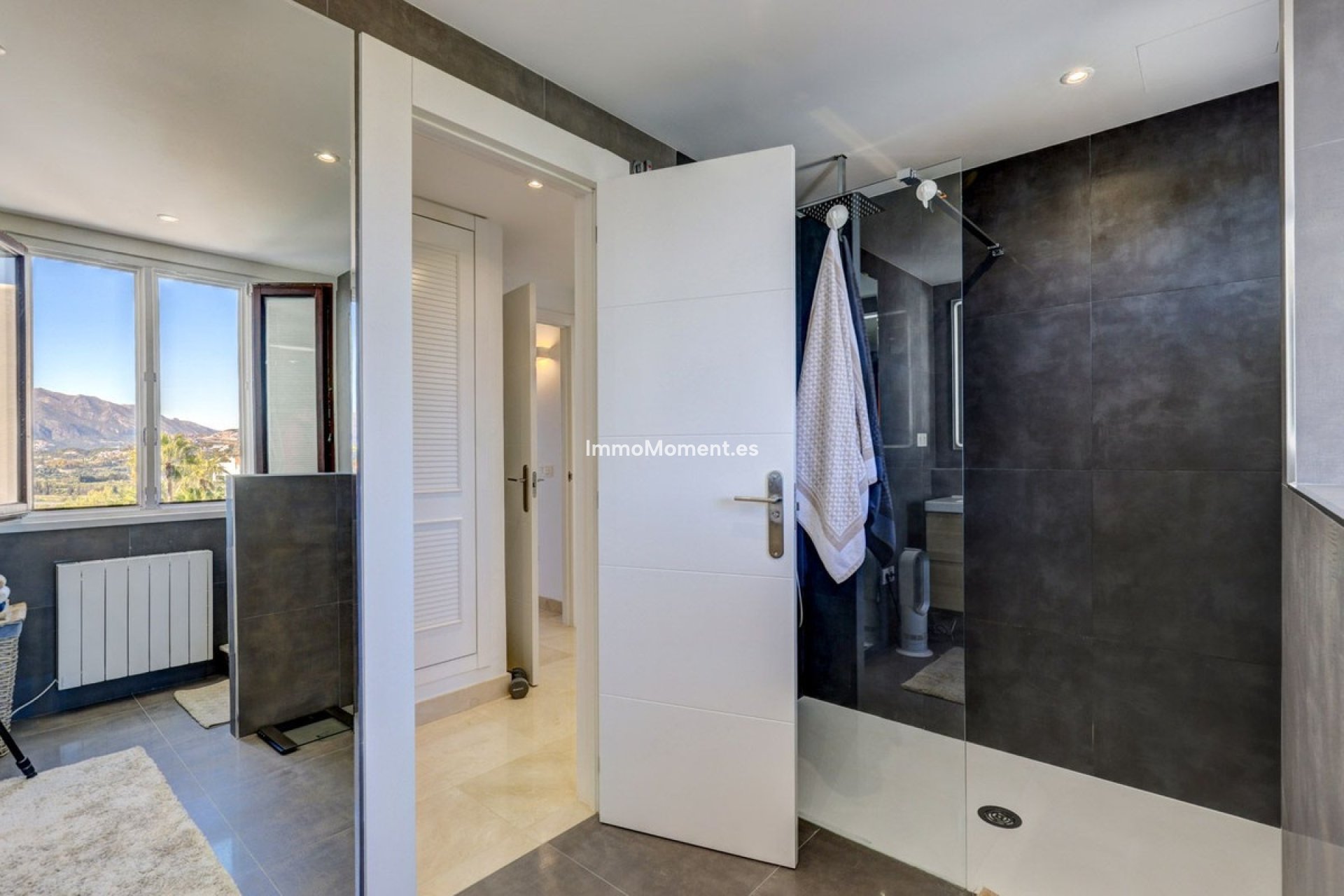 Resale - Apartment - Benahavís - Benahavís Centro