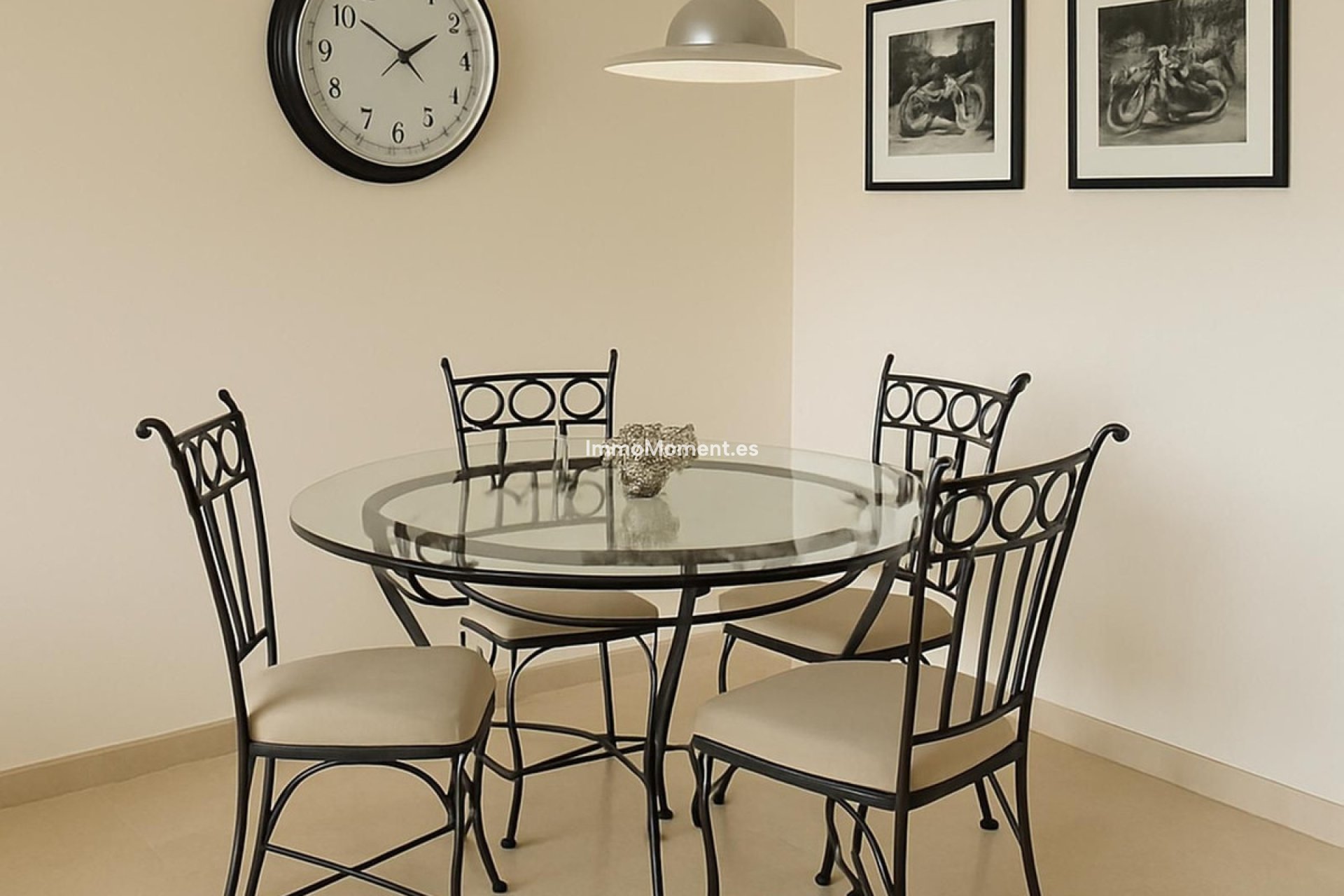 Resale - Apartment - Benahavís - Benahavís Centro