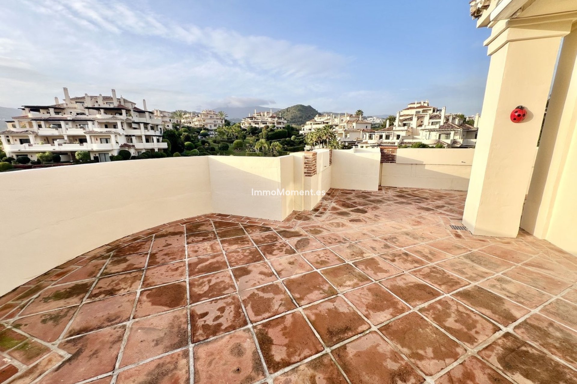Resale - Apartment - Benahavís - Benahavís Centro