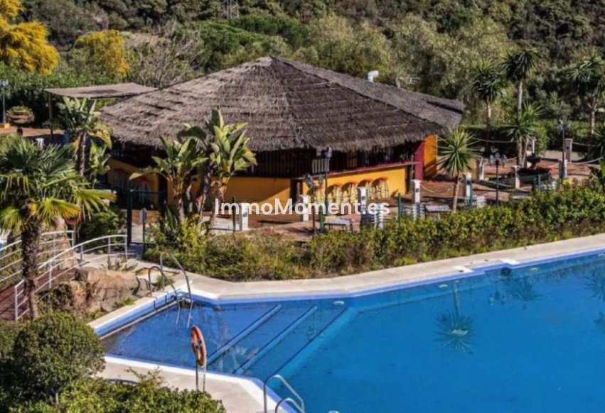 Resale - Apartment - Benahavís - Benahavís Centro