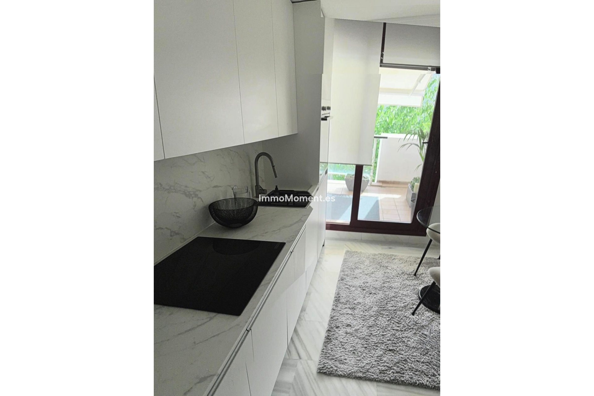 Resale - Apartment - Benahavís - Benahavís Centro