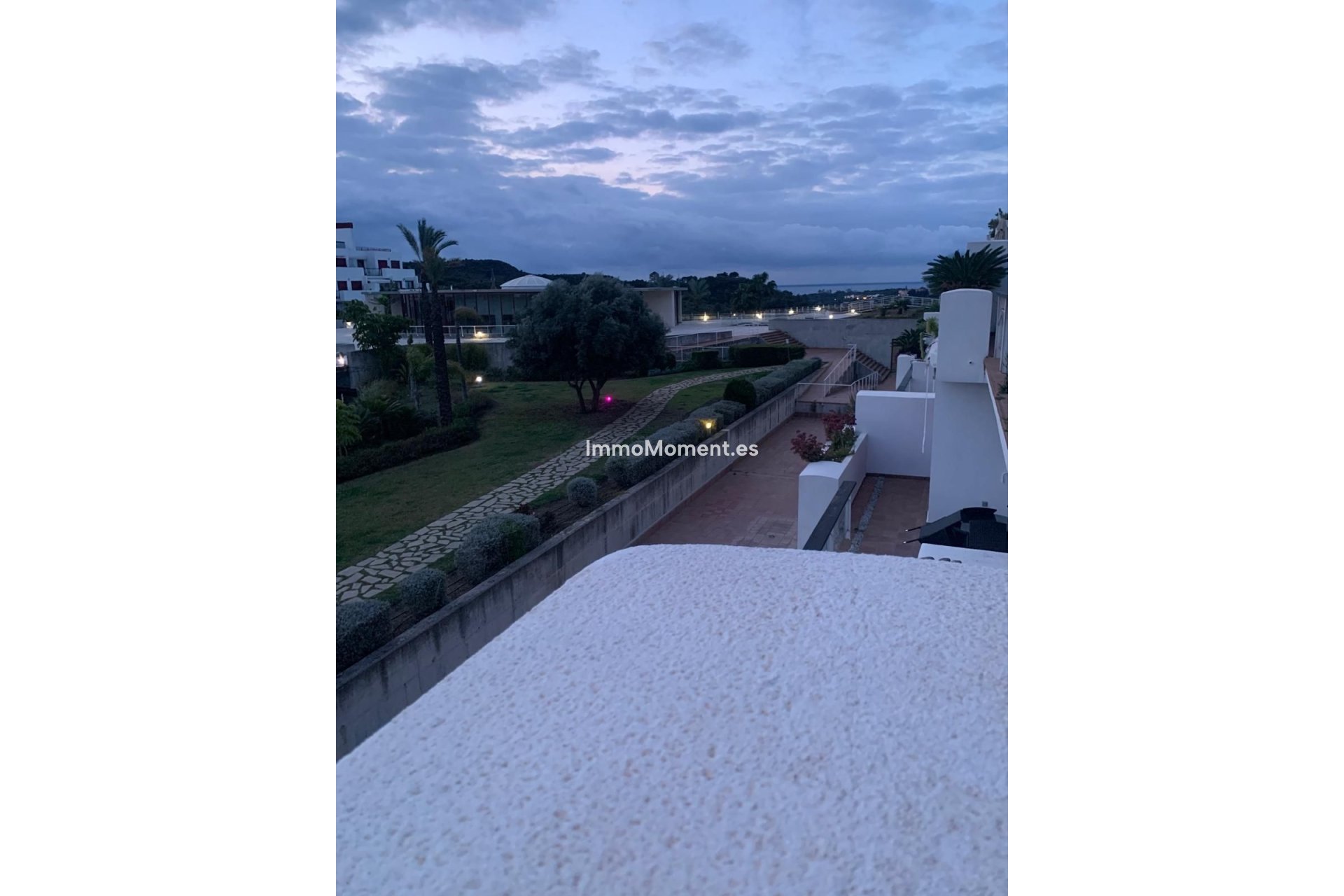 Resale - Apartment - Benahavís - Benahavís Centro