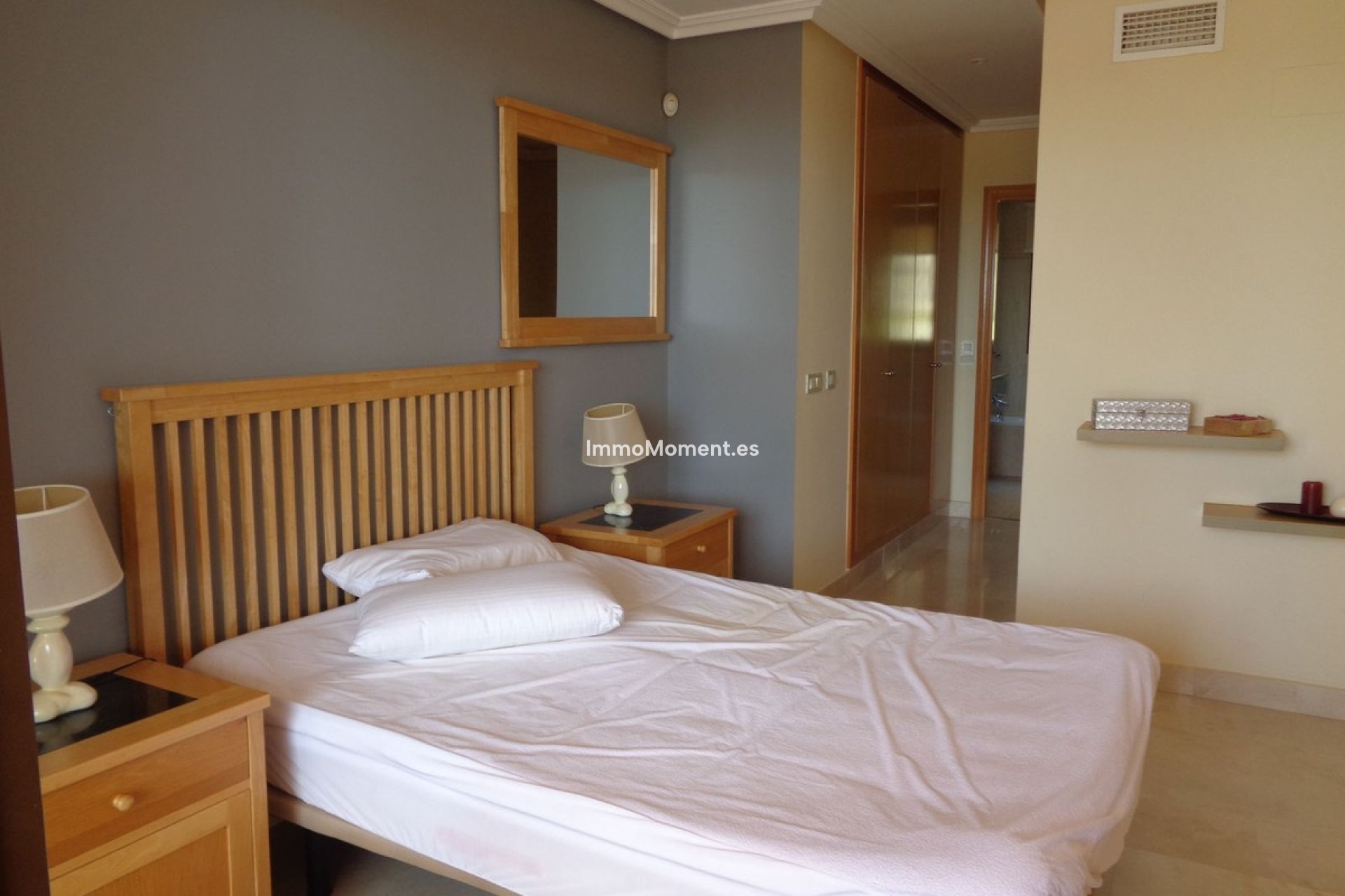 Resale - Apartment - Benahavís - Benahavís Centro