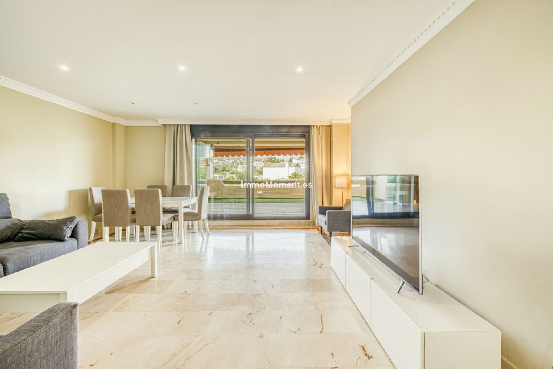 Resale - Apartment - Benahavís - Benahavís Centro