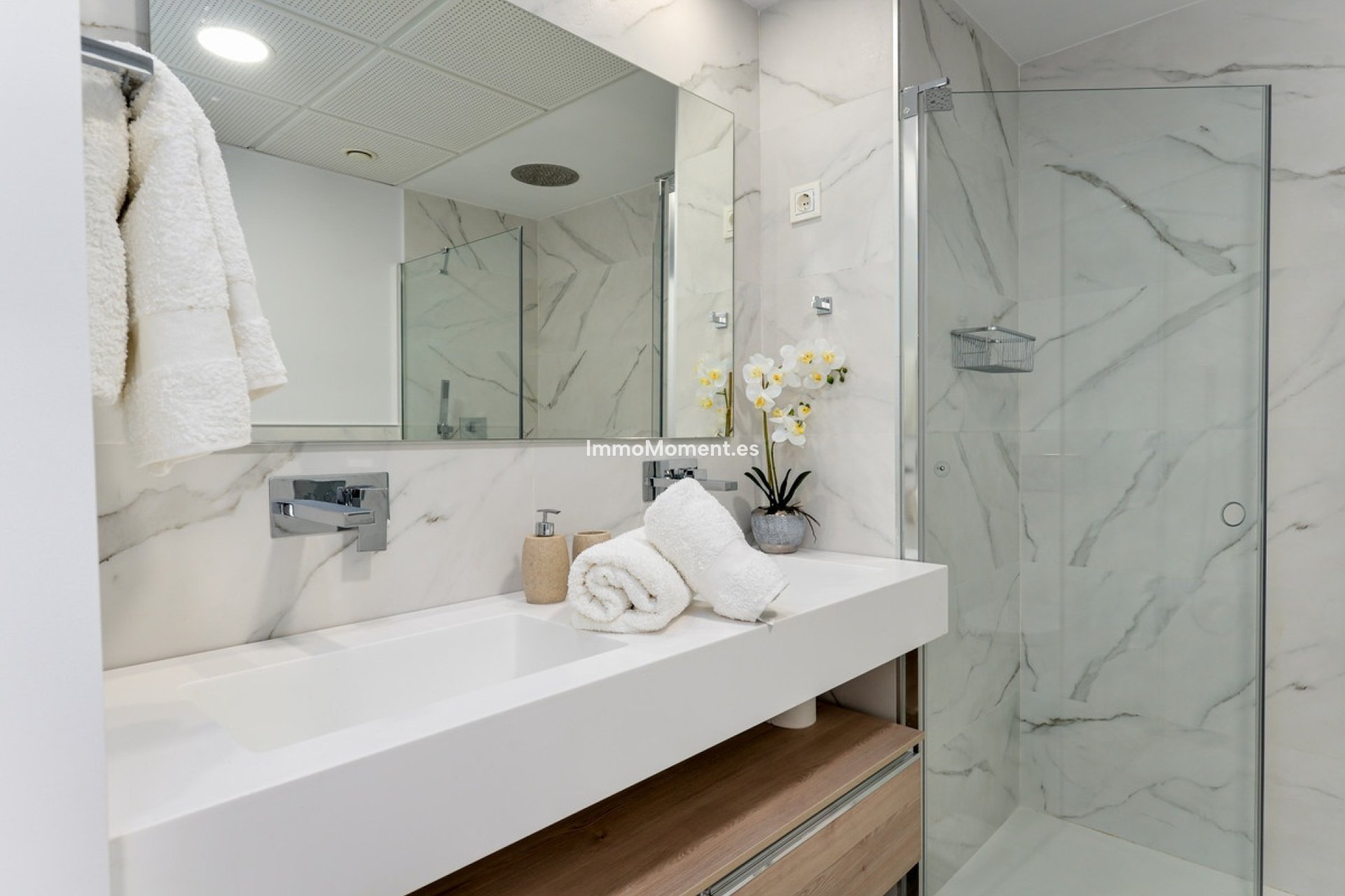 Resale - Apartment - Benahavís - Benahavís Centro