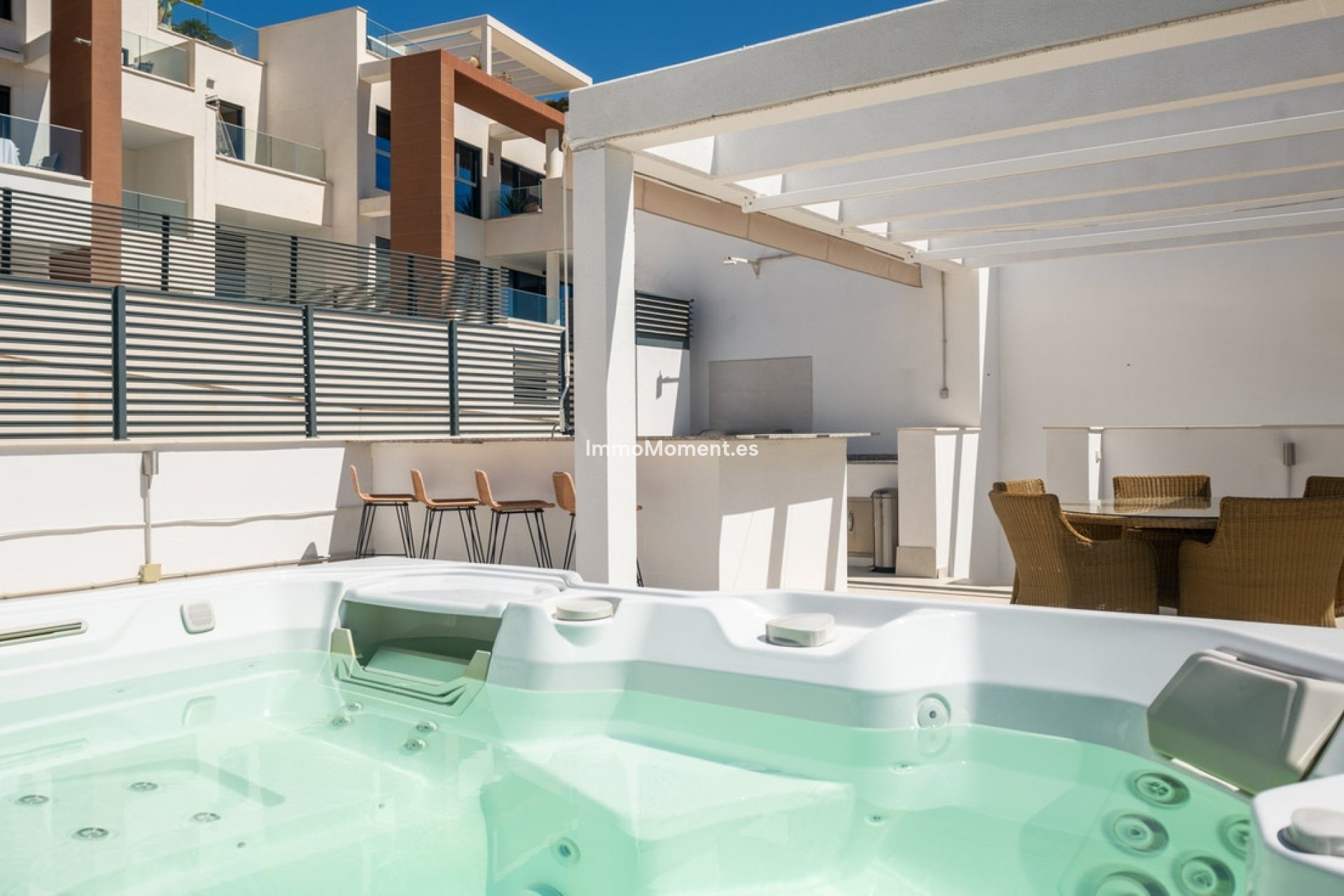 Resale - Apartment - Benahavís - Benahavís Centro