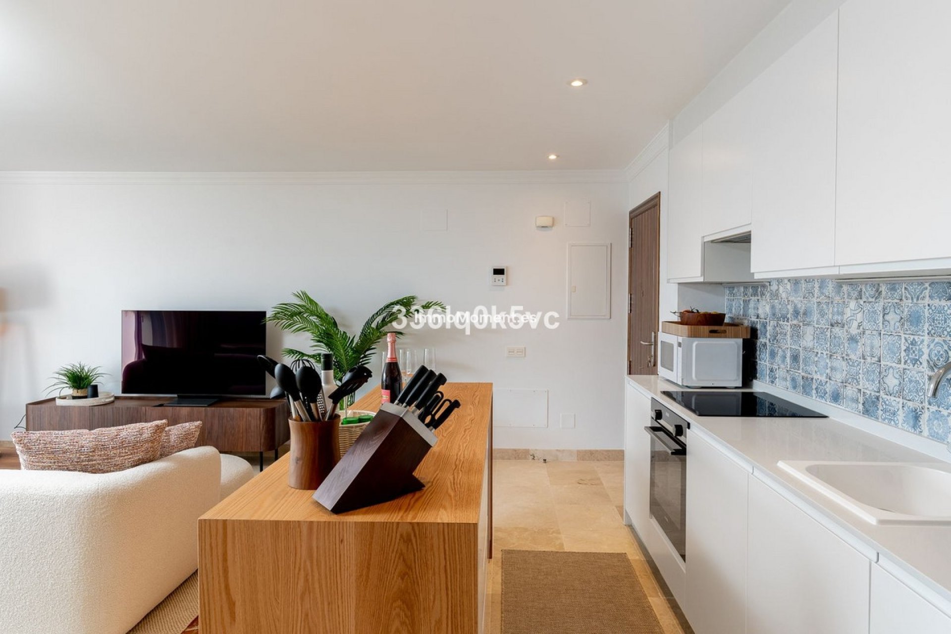 Resale - Apartment - Benahavís - Benahavís Centro