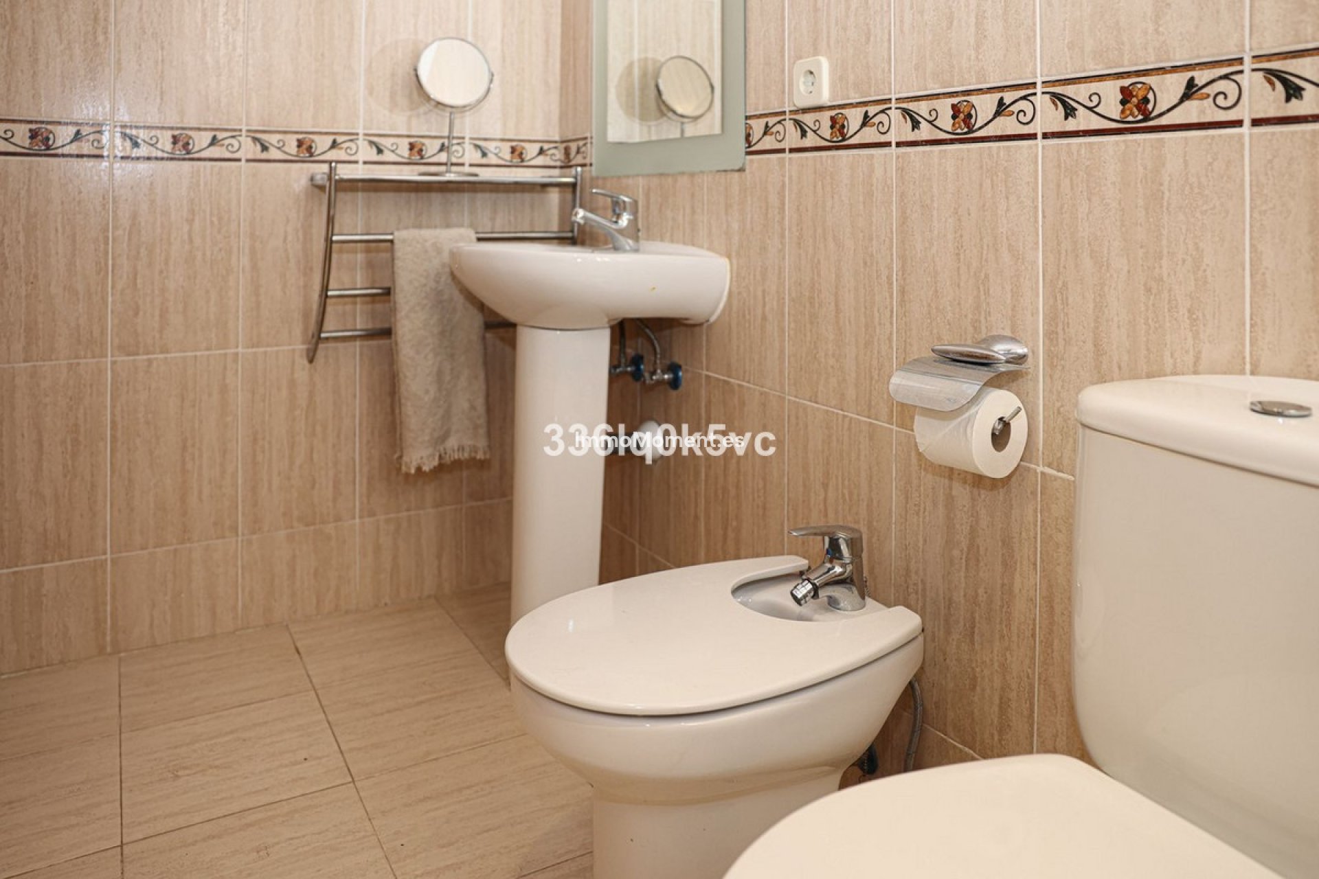 Resale - Apartment - Benahavís - Benahavís Centro