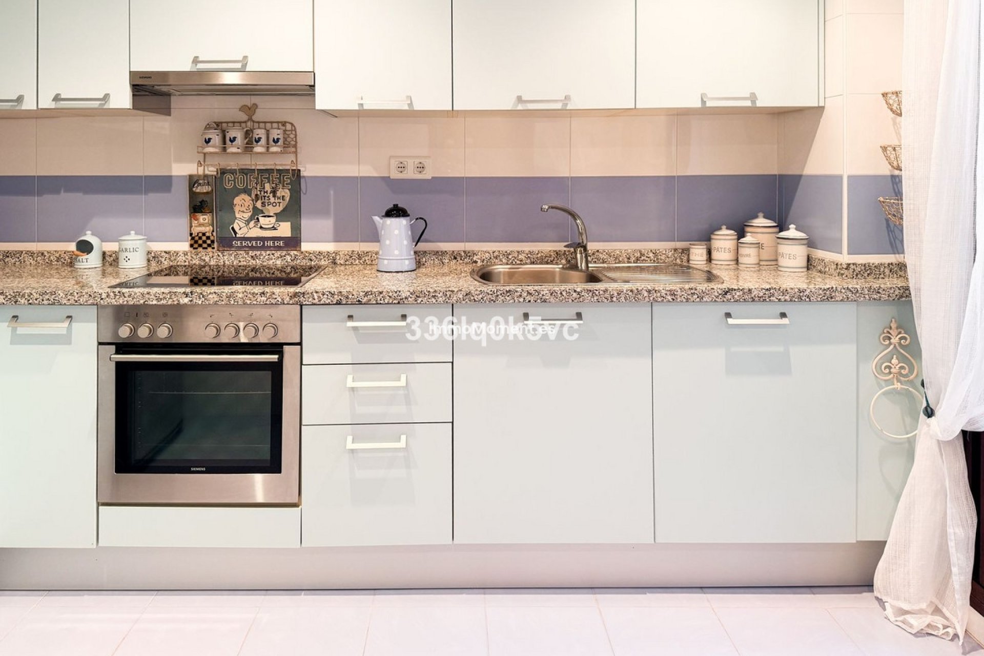 Resale - Apartment - Benahavís - Benahavís Centro