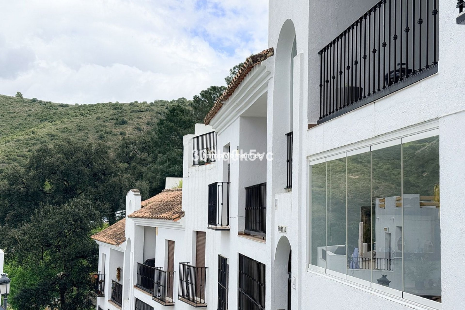 Resale - Apartment - Benahavís - Benahavís Centro