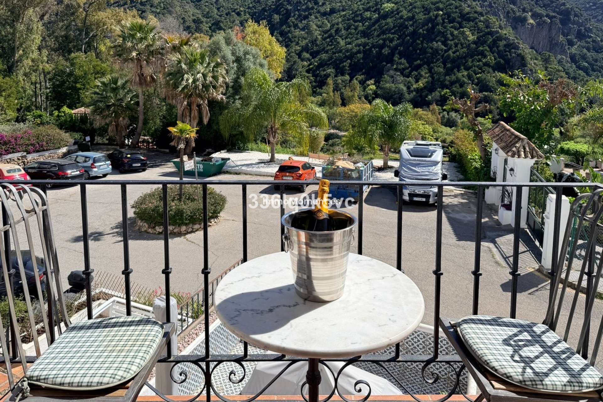 Resale - Apartment - Benahavís - Benahavís Centro