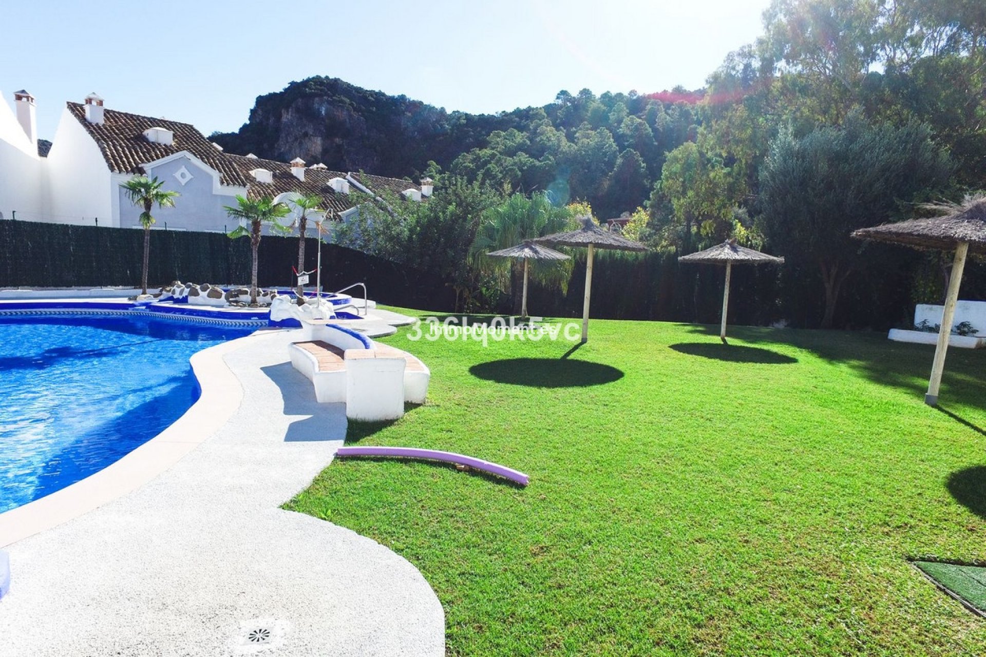 Resale - Apartment - Benahavís - Benahavís Centro