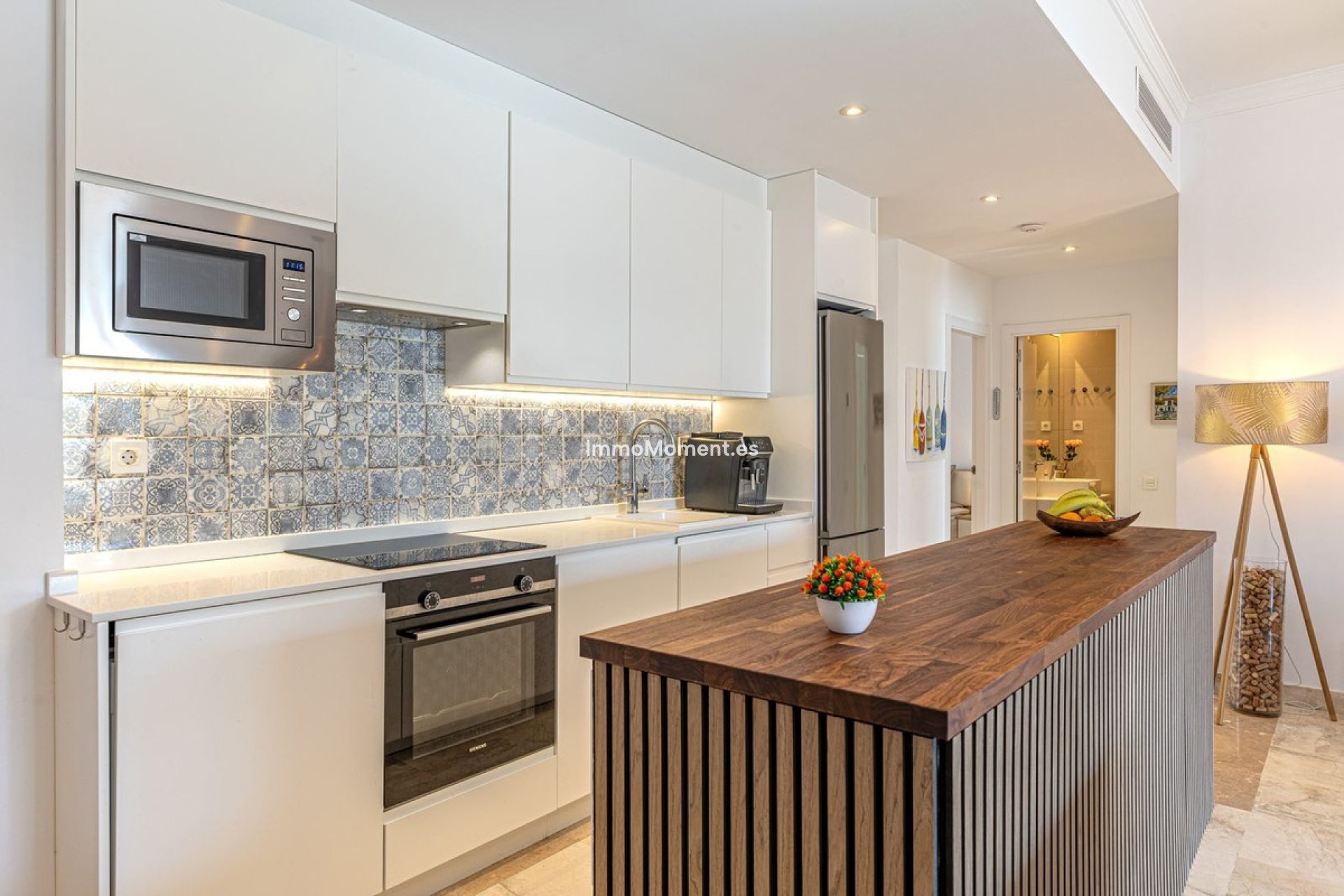 Resale - Apartment - Benahavís - Benahavís Centro