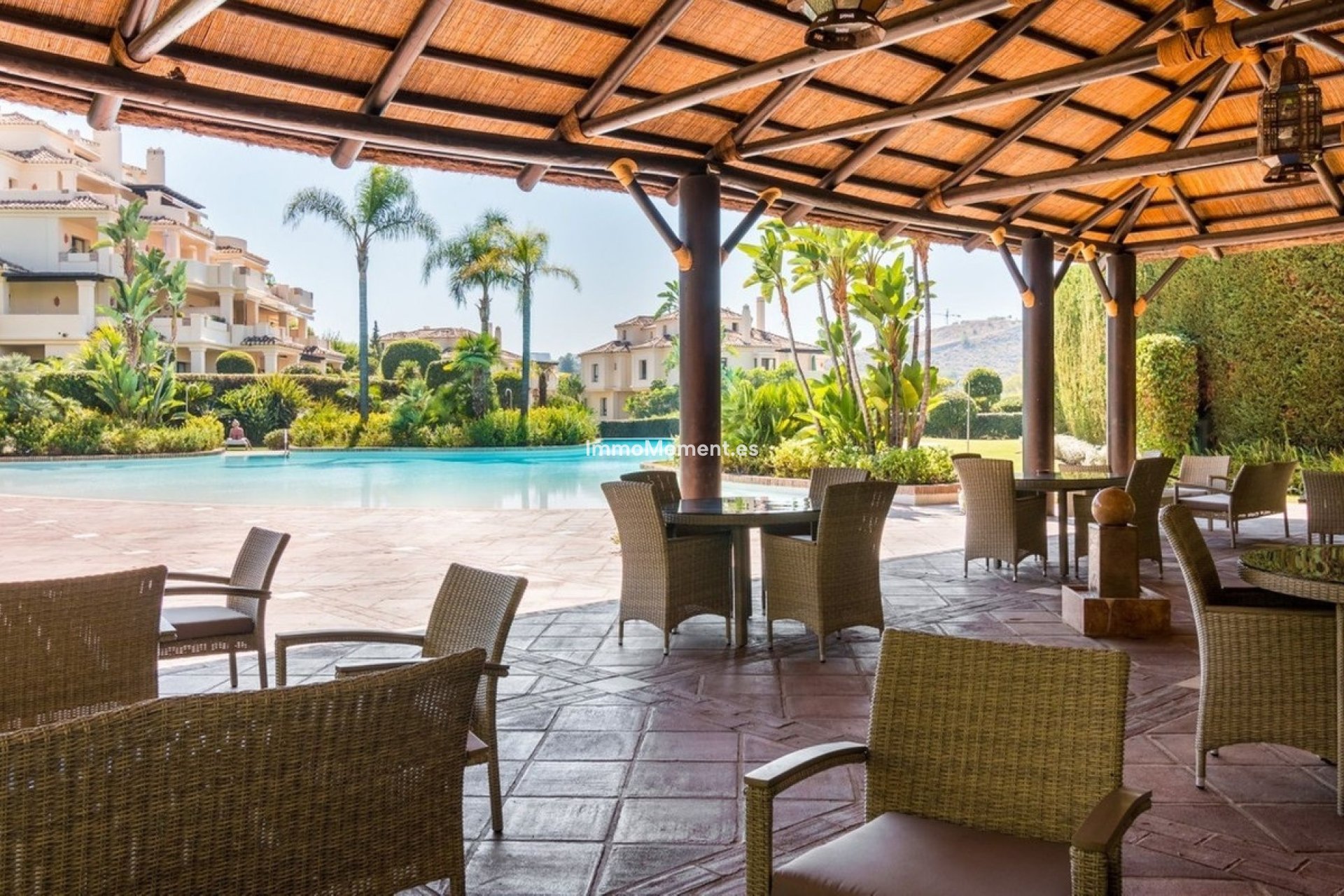 Resale - Apartment - Benahavís - Benahavís Centro